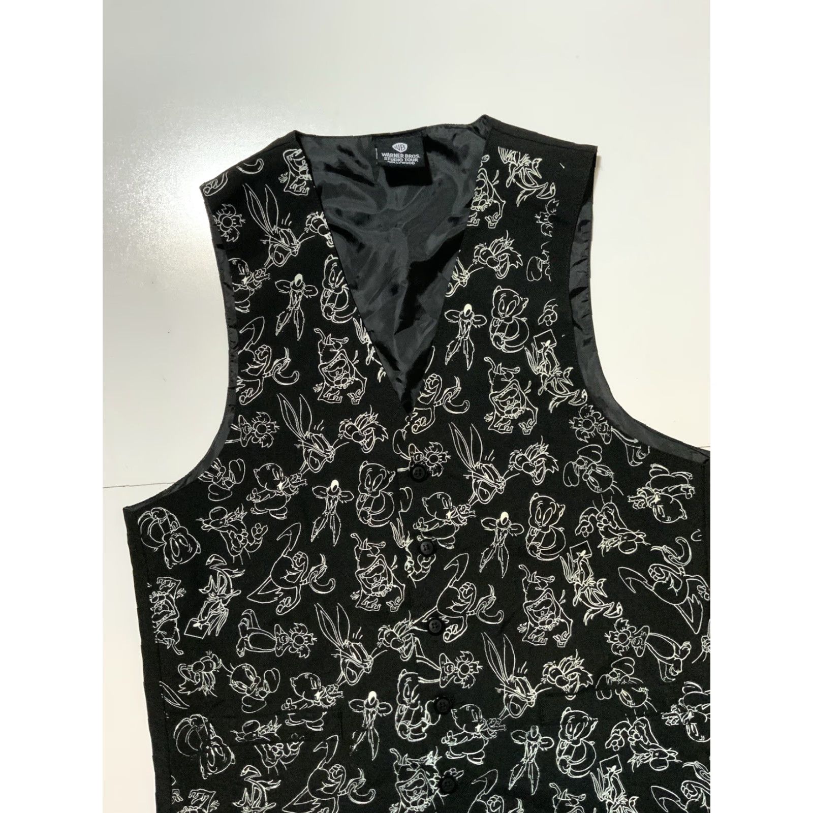 Vintage VINTAGE WB Warner Bros Studio Tour Looney Tunes AOP Employee Staff Exclusive Black Vest Shirt Mens Small Black Vest Size US S / EU 44-46 / 1 - 3 Thumbnail