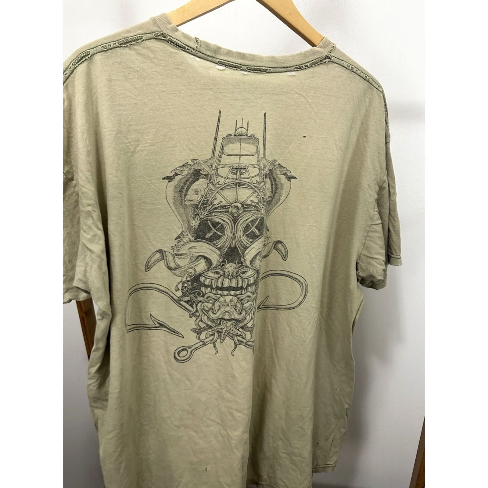Vintage VTG Salt Life T-Shirt Pocket Shirt XL Brown Mens Distressed Faded Worn Thin Thick Thrashed Ocean Fishing Skull Grunge Art 90s Inspired Size US XL / EU 56 / 4 - 5 Thumbnail