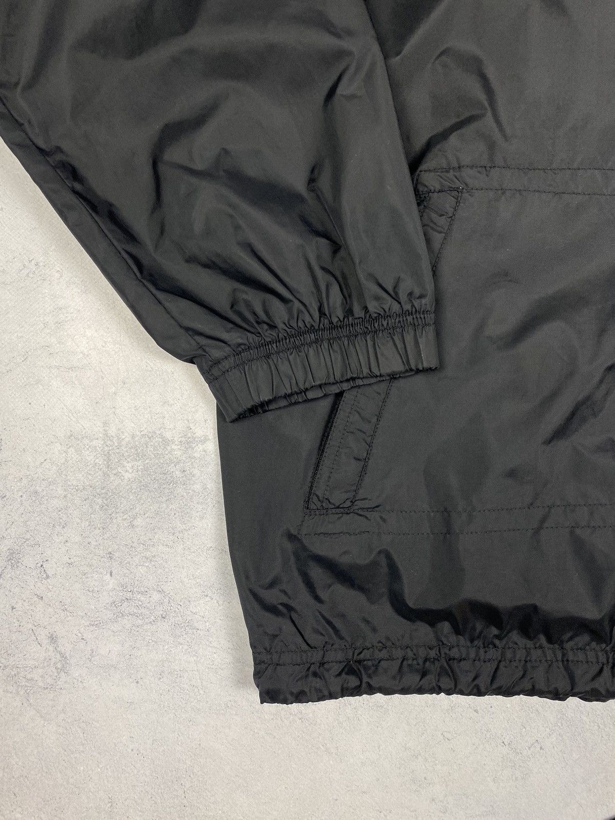 Nike Vintage 90s Nike Windrunner Activewear Light Track Jacket Size US L / EU 52-54 / 3 - 13 Thumbnail