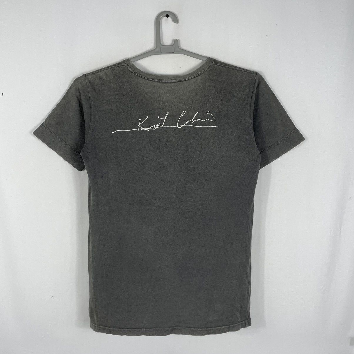 Band Tees × Nirvana 🔥Rare🔥2013 Kurt Cobain Love The End Of Music Sun Faded Tee Size US S / EU 44-46 / 1 - 6 Thumbnail