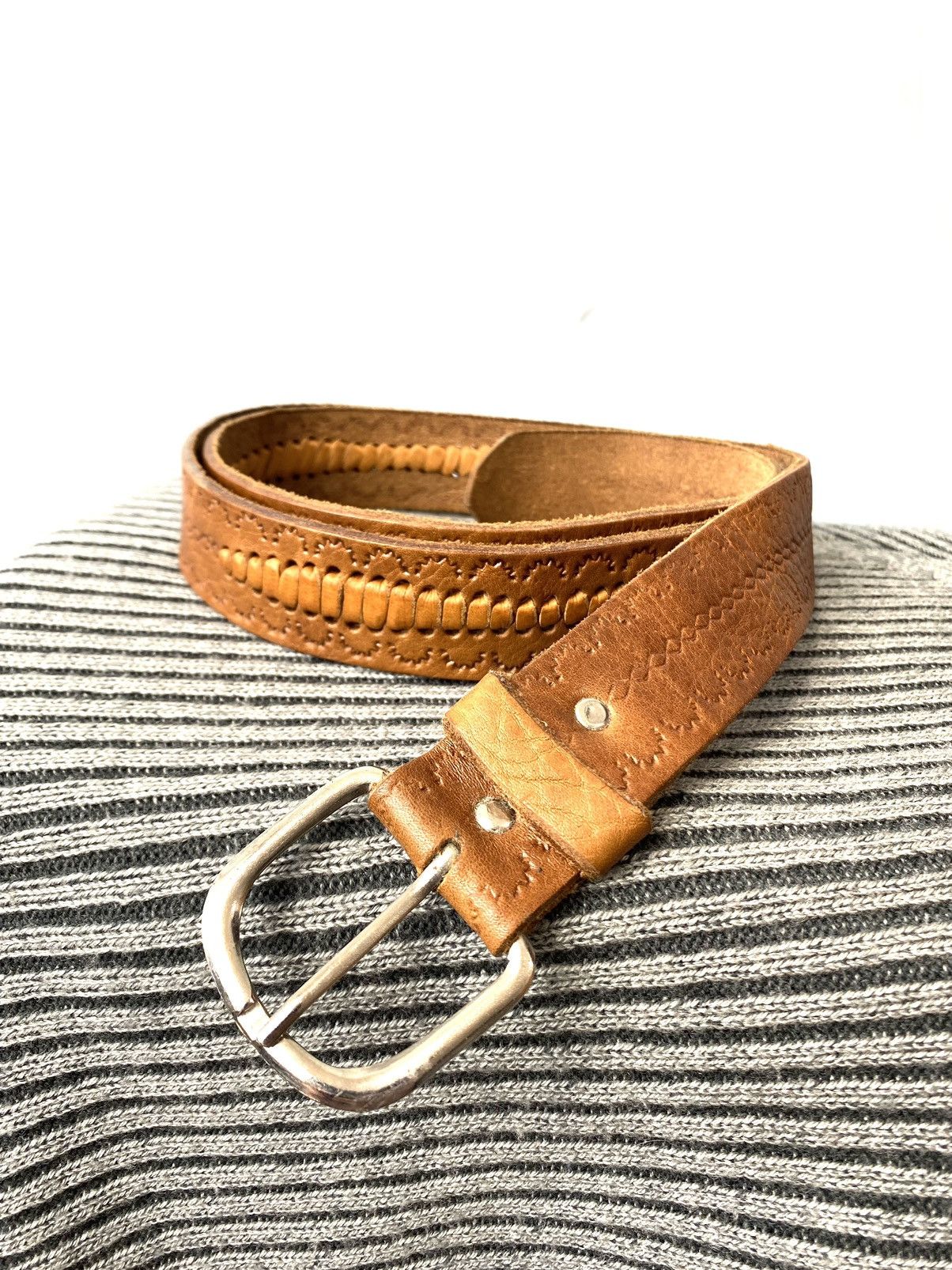 Cowboy Equipment × Genuine Leather × Vintage Rare! Vintage Leather Belt Western Cowboy Style Texas Sendra Size ONE SIZE - 4 Thumbnail