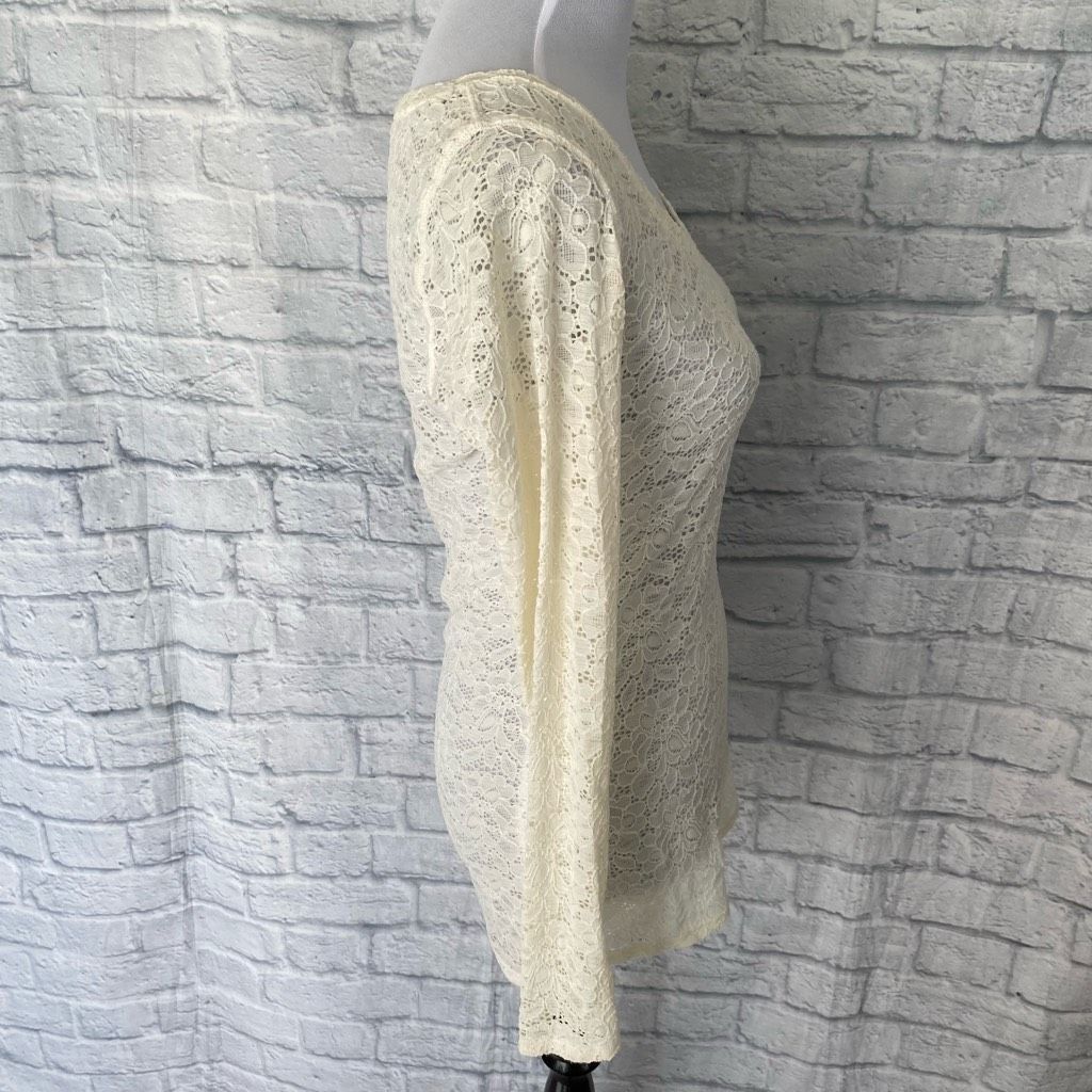 Express Express women S scoopneck long sleeve lace fitted blouse bla Size S / US 4 / IT 40 - 5 Thumbnail