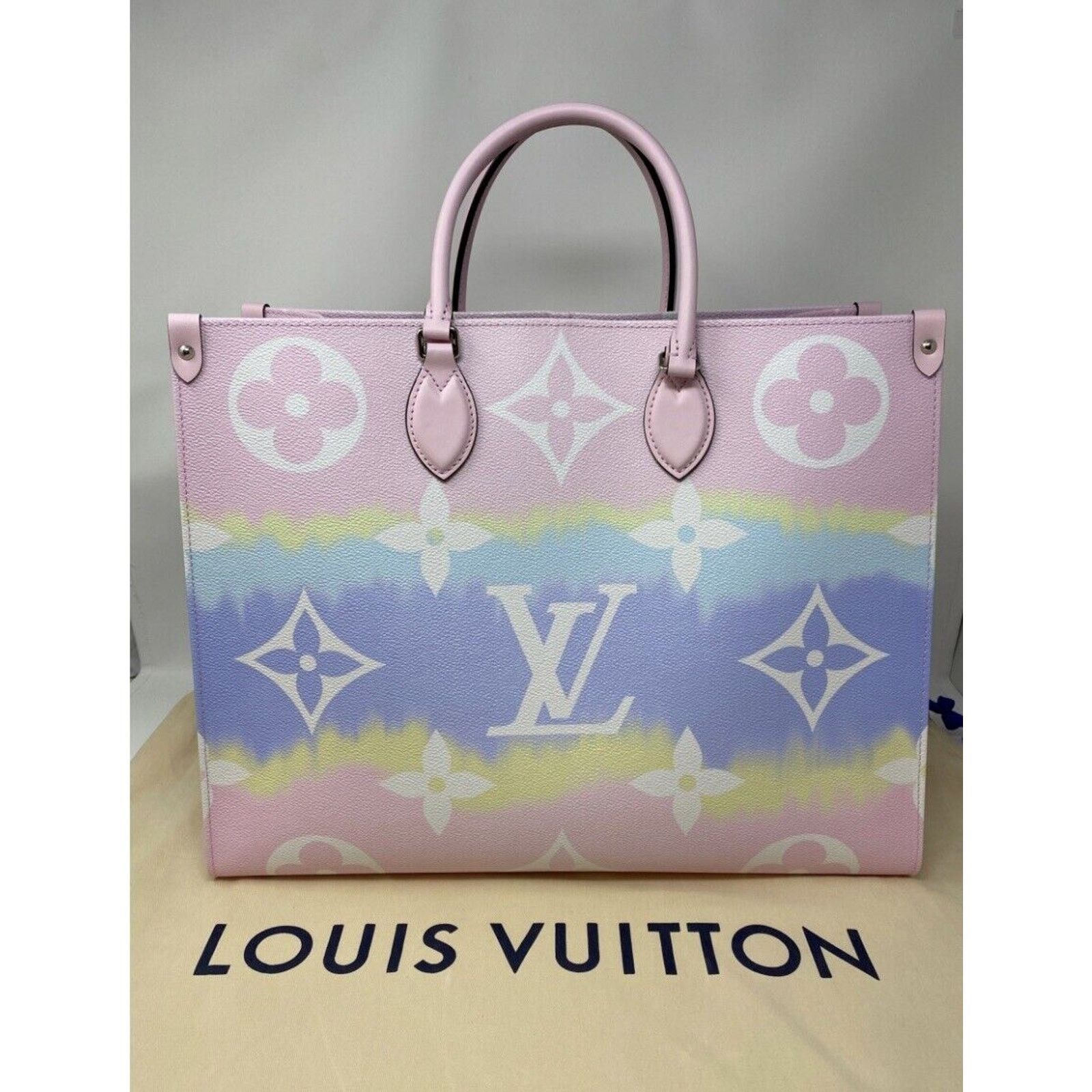 Louis Vuitton Louis Vuitton OnTheGo GM Escale Porto Cervo Limited Ed 🦄 Size ONE SIZE - 6 Thumbnail