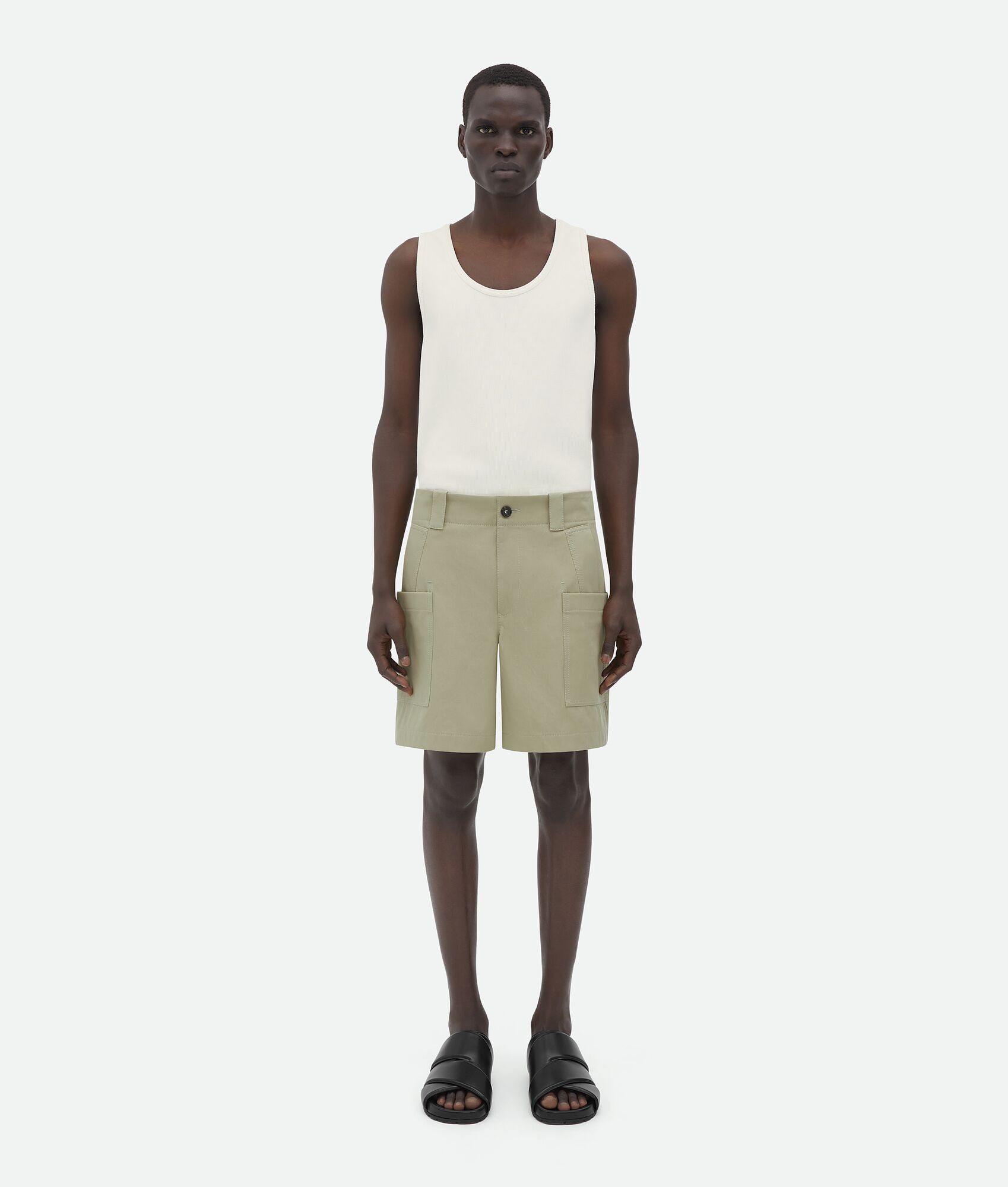 Bottega Veneta o1s1rm0725 Cargo Cotton Twill Shorts in Travertine Size US 38 / EU 54 - 1 Thumbnail