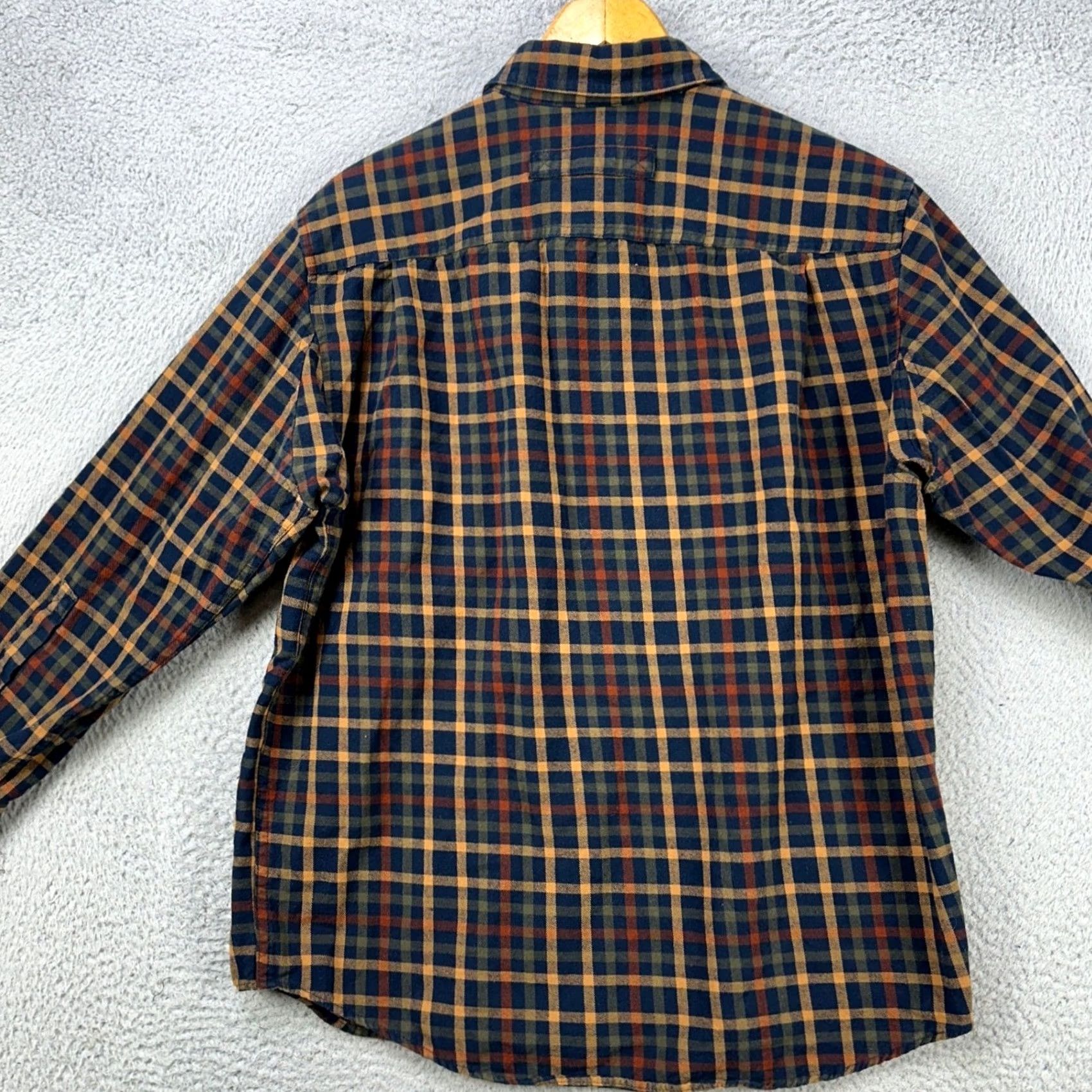 Duluth Trading Company Duluth Trading Co. Shirt Button Down Mens Medium Blue Tan Plaid Pocket Relaxed Size US M / EU 48-50 / 2 - 2 Thumbnail