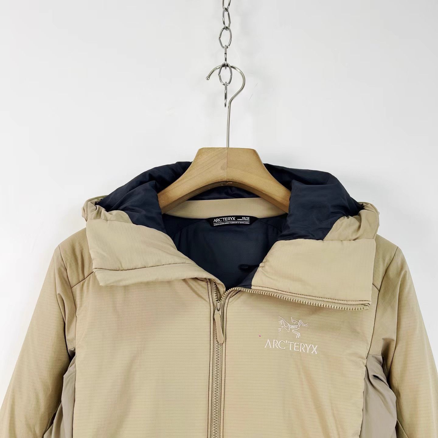 Arc'teryx Arc'teryx Solid Logo Embroidered Hooded Insulated Jacket Size US XS / EU 42 / 0 - 3 Thumbnail