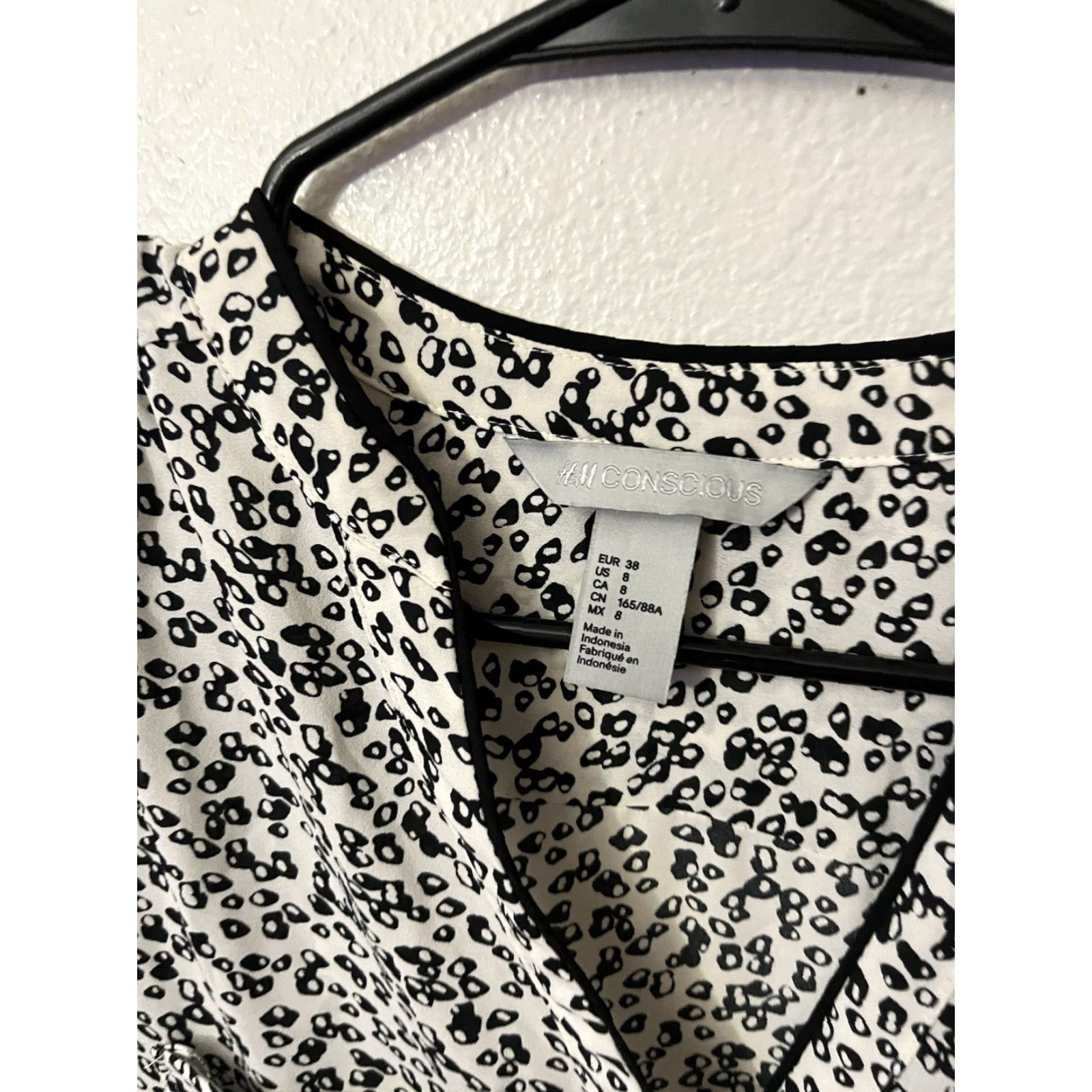 H&M H&M Conscious Blouse Womens 8 Black/White Patterned 3/4 Sleeve Top Size M / US 6-8 / IT 42-44 - 2 Thumbnail