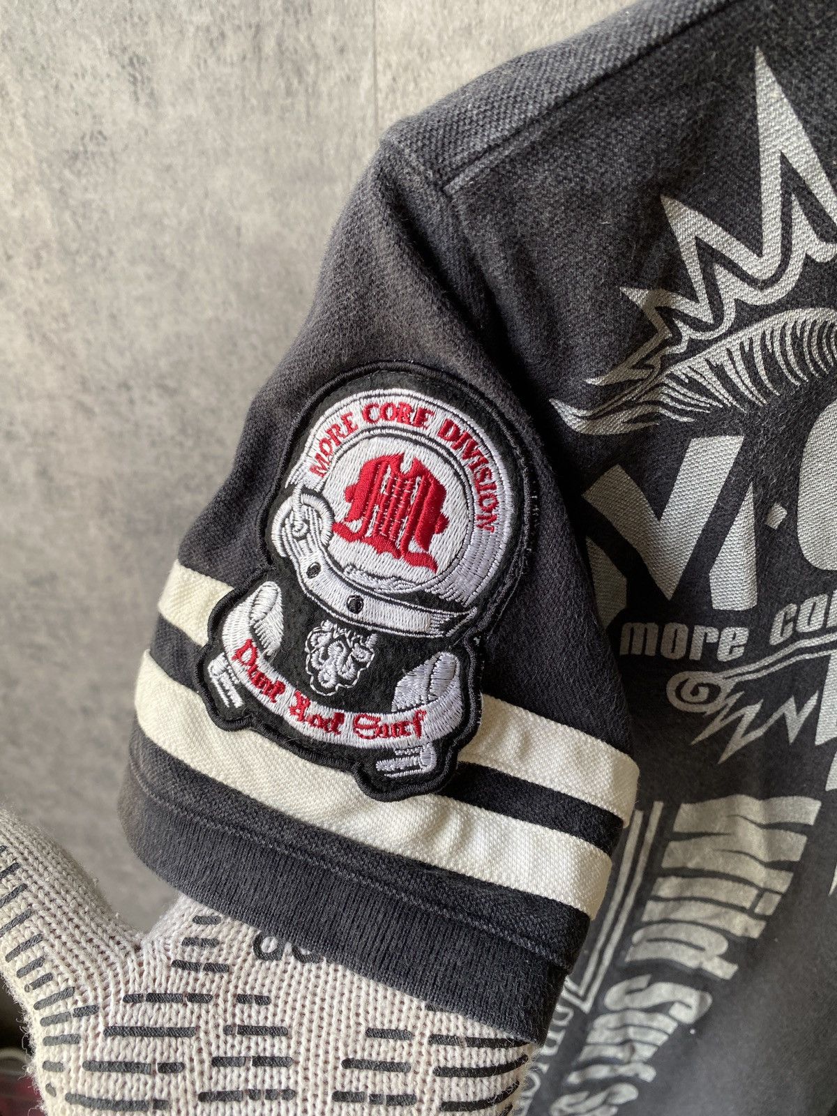 Japanese Brand More Core Division Japan Punk Rock Surf Faded Black Shirt Size US S / EU 44-46 / 1 - 7 Thumbnail