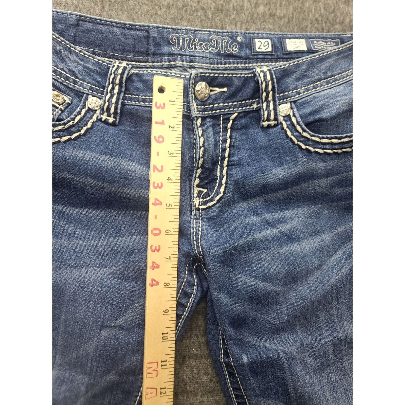 Miss Me Miss Me Jeans Capri Womens 29 Regular Mid Rise Embellished Rhinestone Embroidered Denim Blue Cowgirlcore Size ONE SIZE - 7 Thumbnail
