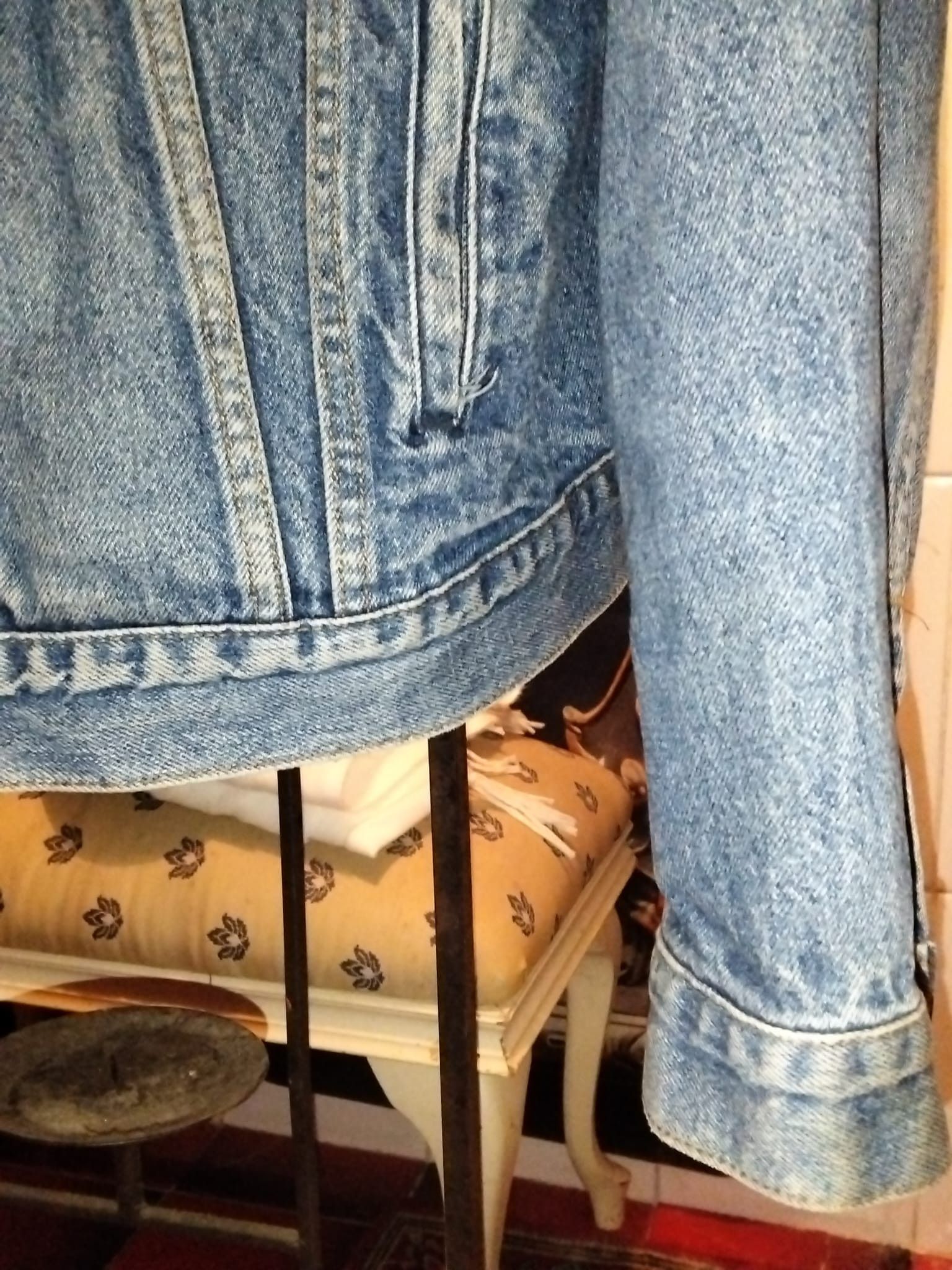 Levi's Vintage 1980s Levi’s Denim Trucker Jacket Alaska USA Size US L / EU 52-54 / 3 - 8 Thumbnail