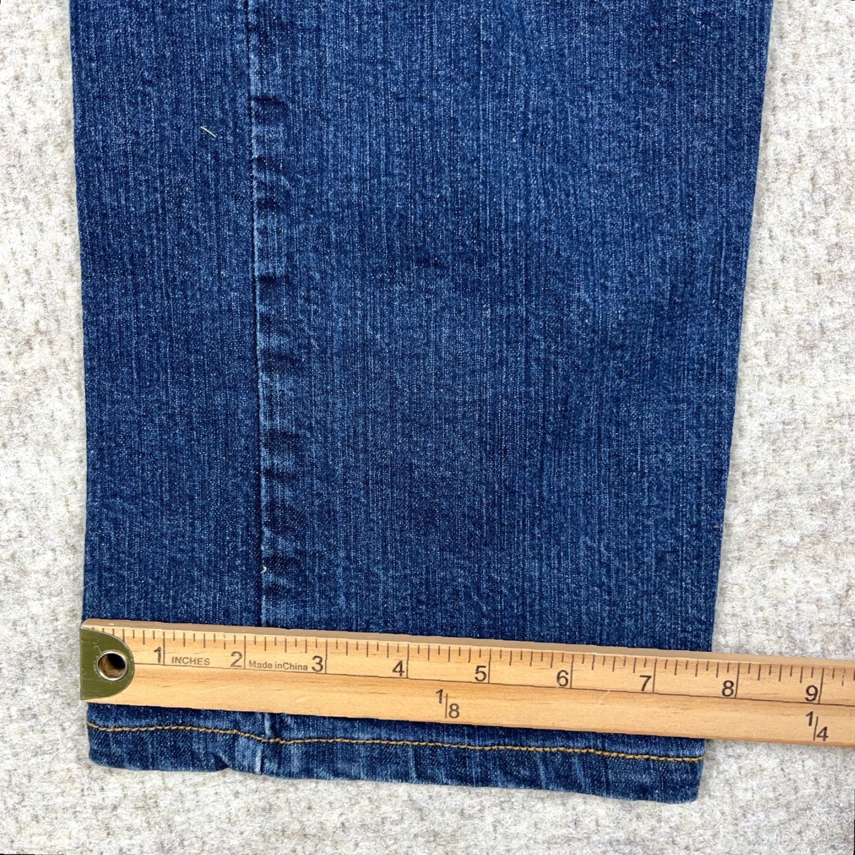 Levi's Levi's 505 Jeans Men 30x24 Straight Regular Dark Wash Blue Denim Waist 30 Inseam 24 5-Pocket Logo Zipper Button Comfort Size US 30 / EU 46 - 4 Thumbnail