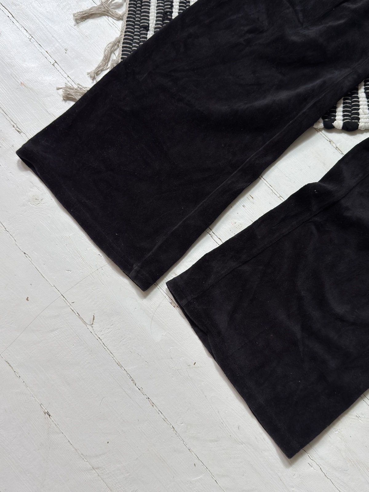 Juicy Couture VINTAGE JUICY COUTURE VELOUR PANTS Size 30" / US 8 / IT 44 - 2 Thumbnail