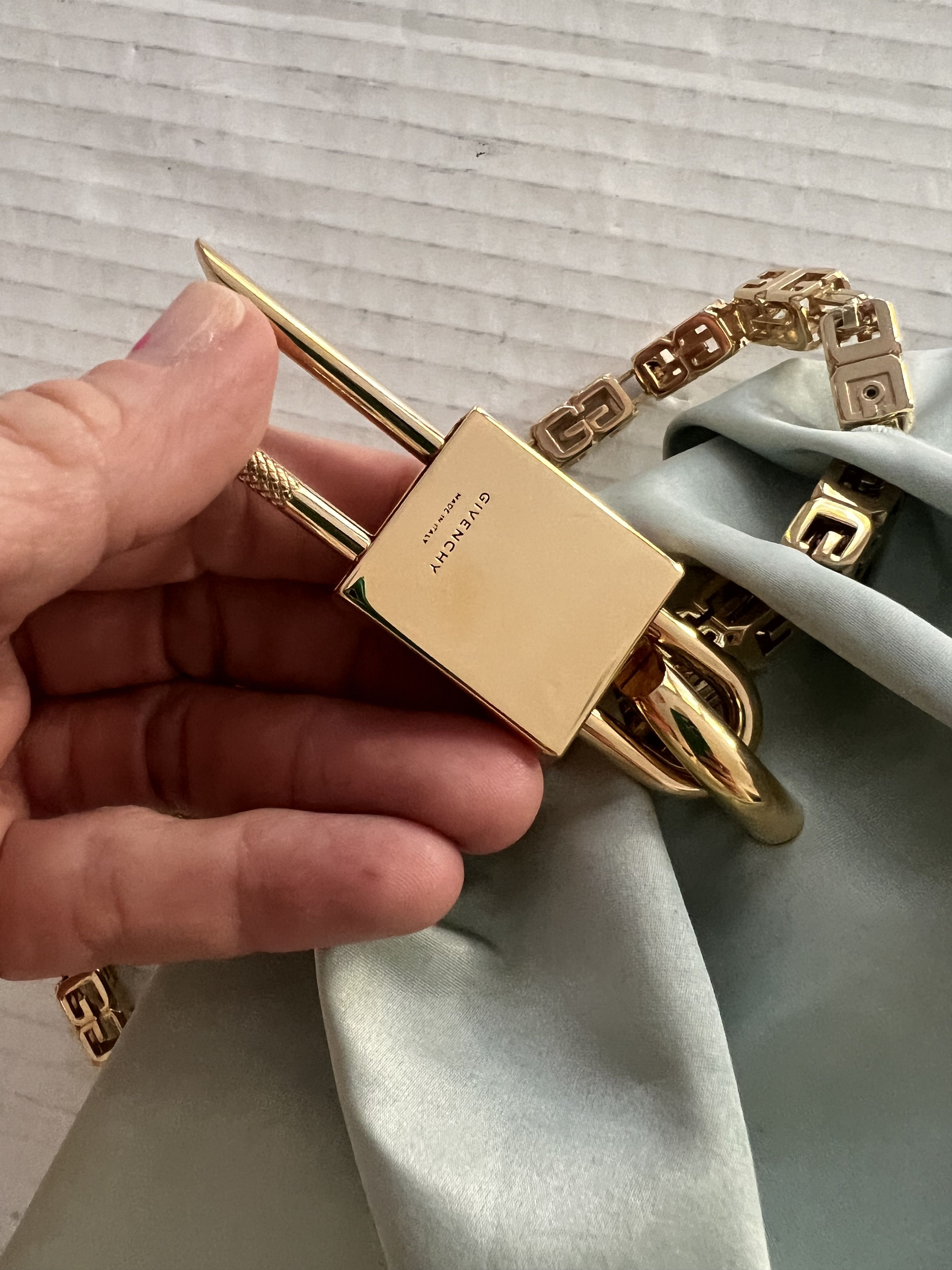 Givenchy Givenchy Kenny satin mint green mini bag Size ONE SIZE - 5 Thumbnail