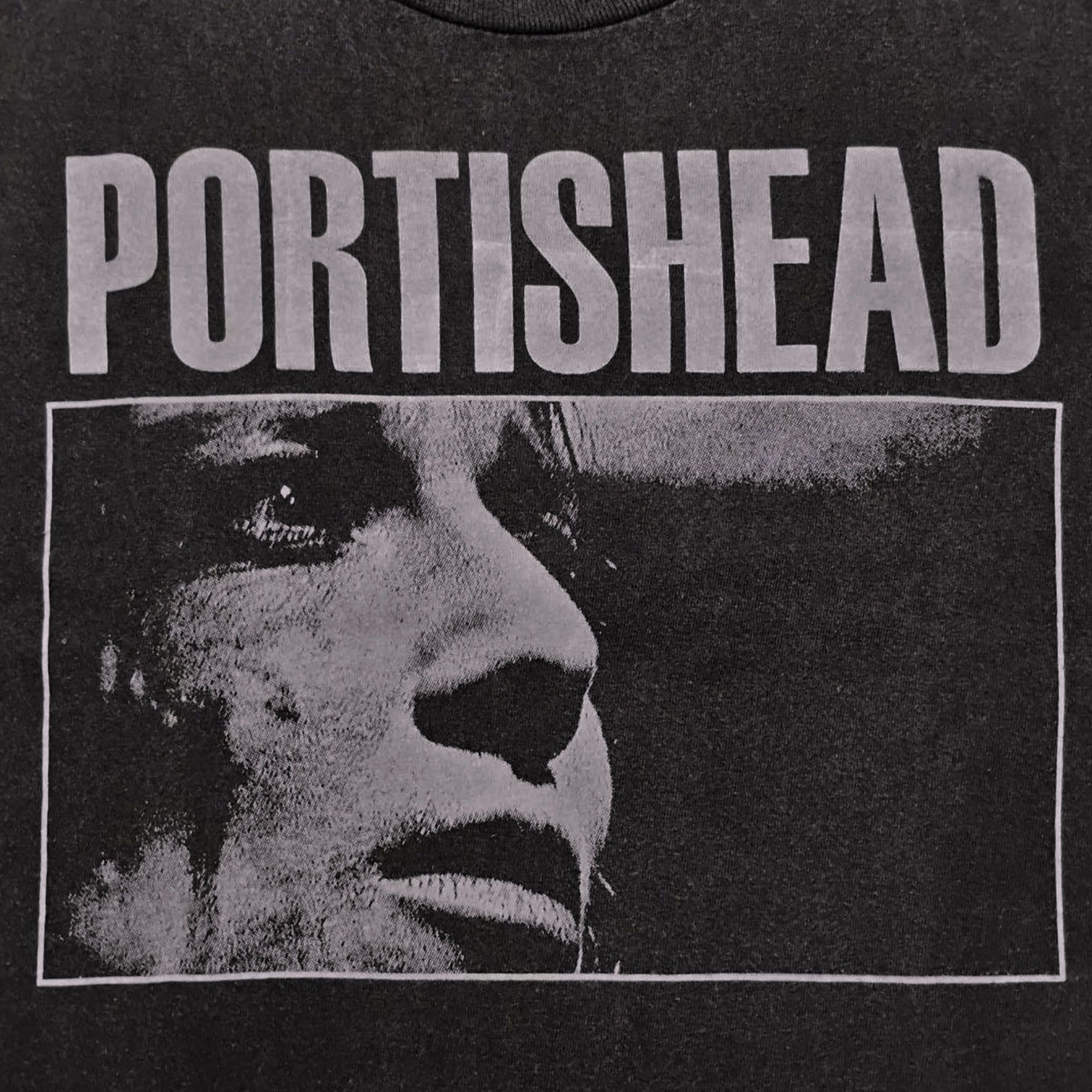 Band Tees Portishead Y2K Mazzy Star Pale Saints Cranberries Size US XL / EU 56 / 4 - 2 Thumbnail