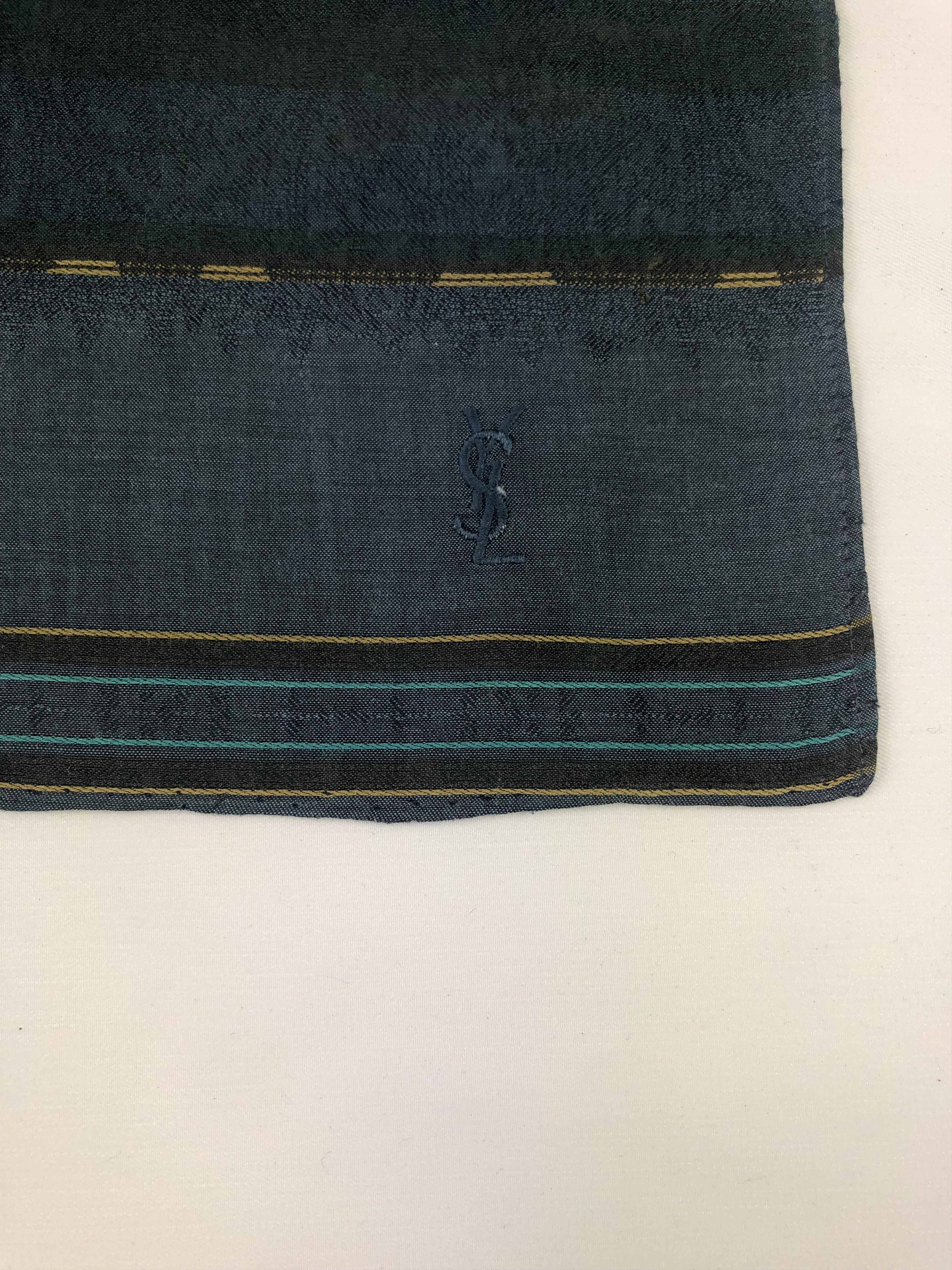 Yves Saint Laurent Yves Saint Laurent Handkerchief / Bandana / Neckerchief Size ONE SIZE - 5 Thumbnail