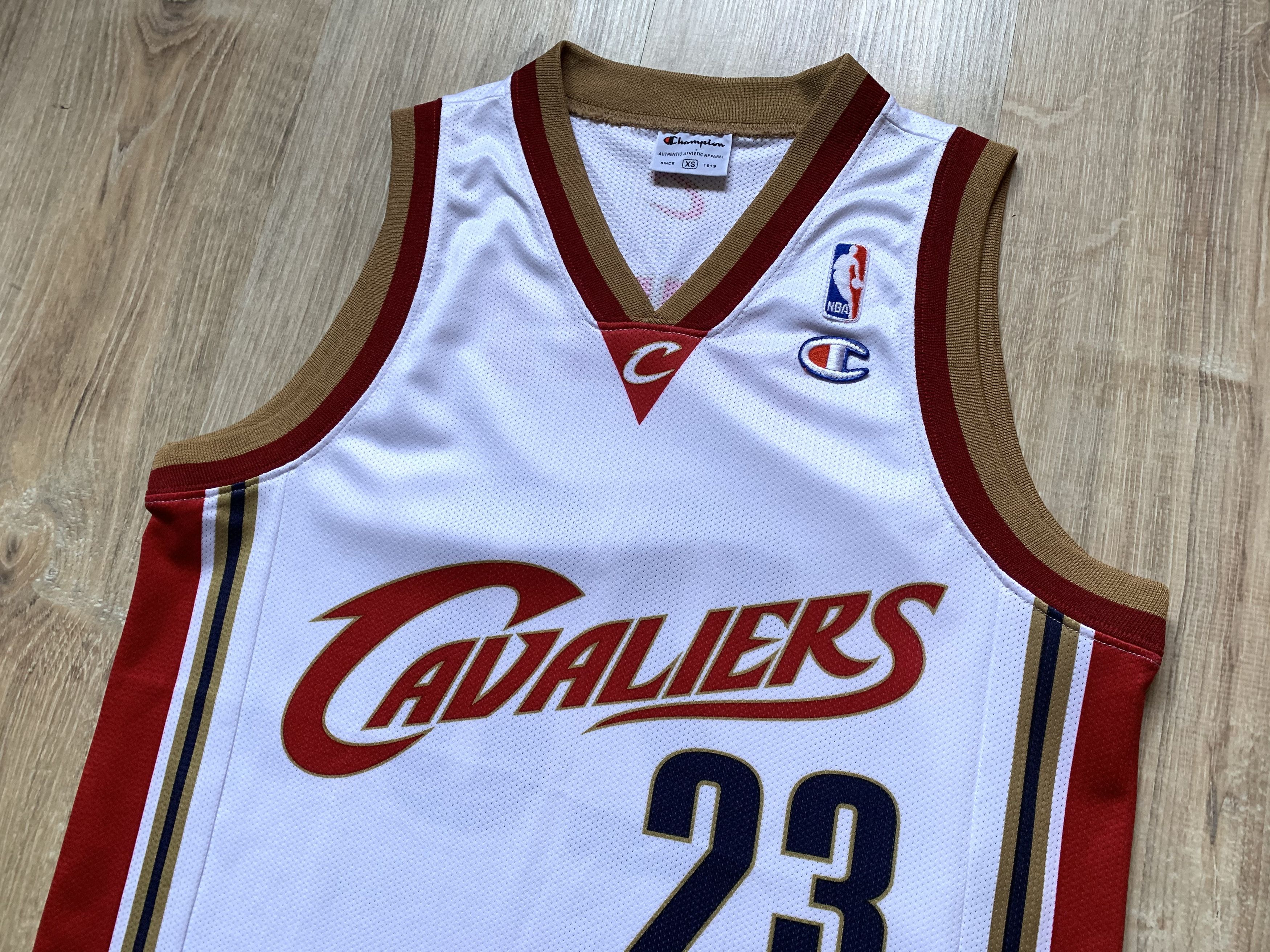 Champion × NBA × Vintage Rare Cleveland Cavaliers Lebron James #23 Jersey Size US XS / EU 42 / 0 - 2 Thumbnail