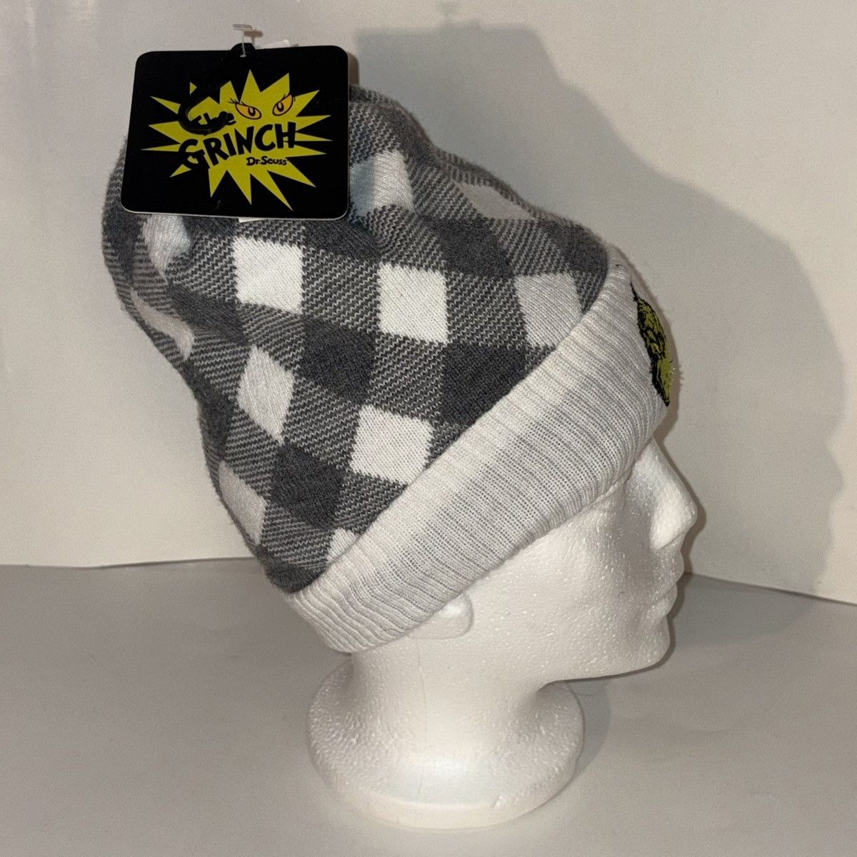 Mad Engine The Grinch Dr. Seuss MAD Engine Grey & White Winter Beanie Size ONE SIZE - 5 Thumbnail
