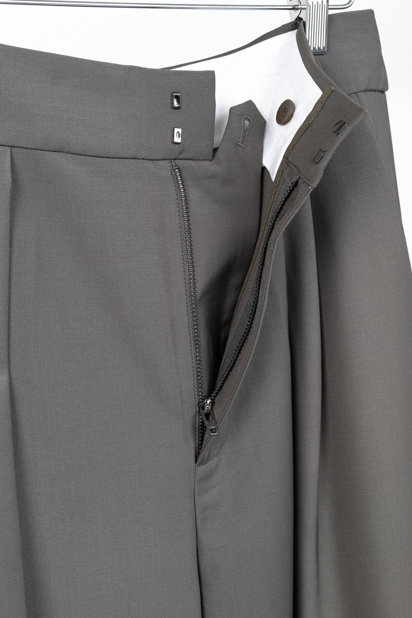Tibi Tibi Stella Grey Pleated Tropical Wool Pants Size 30" / US 8 / IT 44 - 6 Thumbnail