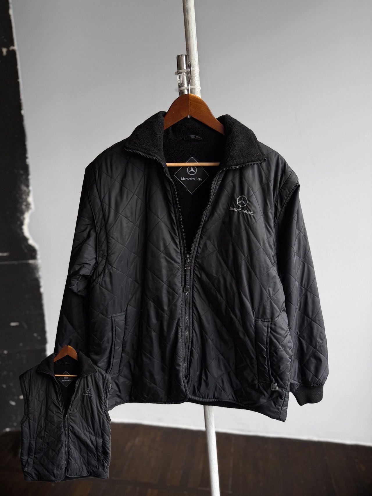 Mercedes-Benz Mercedes-Benz Vintage Convertible Jacket Vest Zip Off Sleeve Size US S / EU 44-46 / 1 - 1 Thumbnail