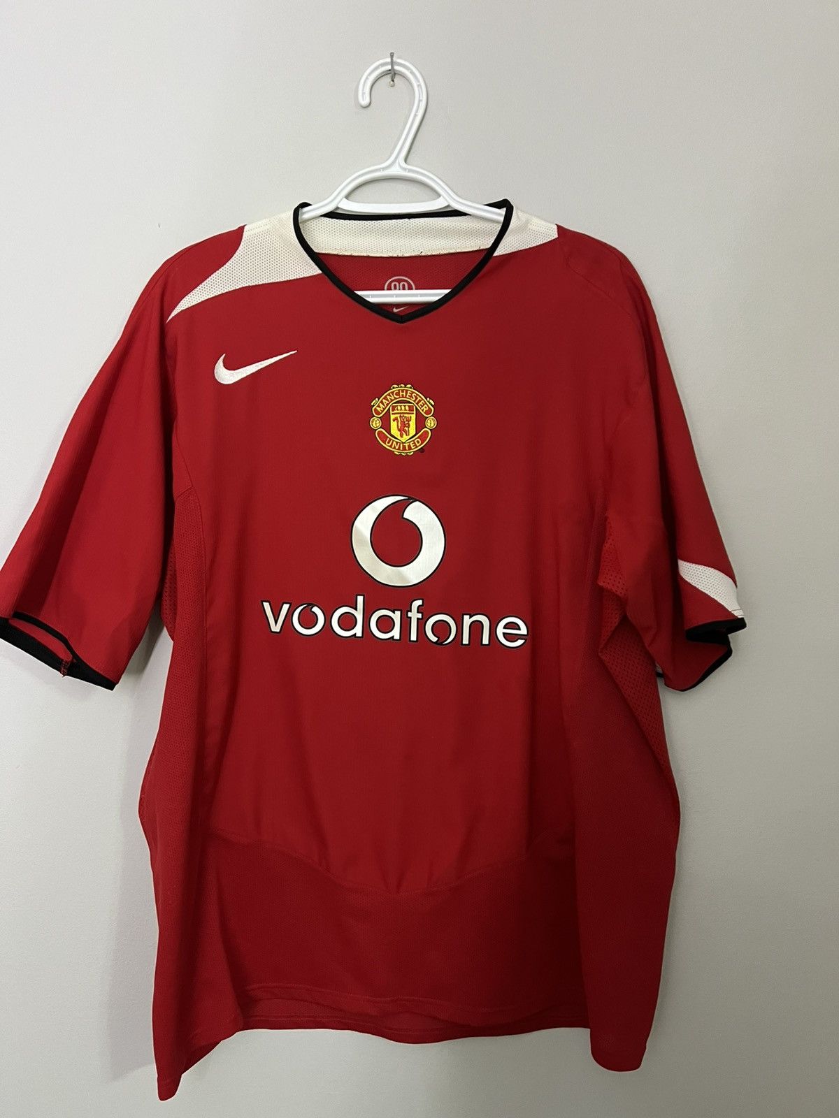 Nike Vintage MANCHESTER UNITED 2004-2005 Nike Vodafone Size US XL / EU 56 / 4 - 1 Thumbnail