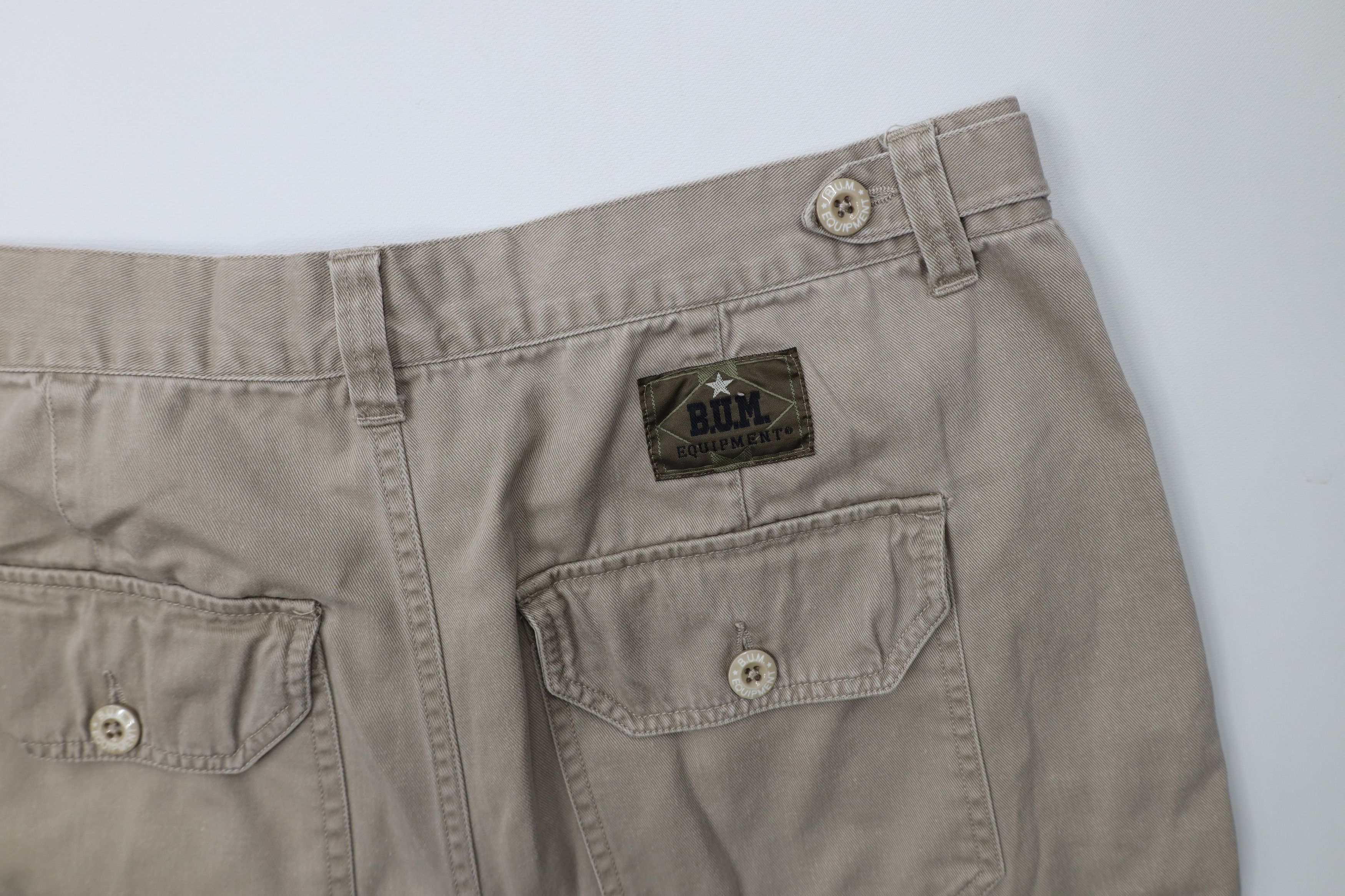 Vintage Vintage 90s Bum Equipment Baggy Wide Leg Cargo Pants Beige Size US 34 / EU 50 - 13 Thumbnail