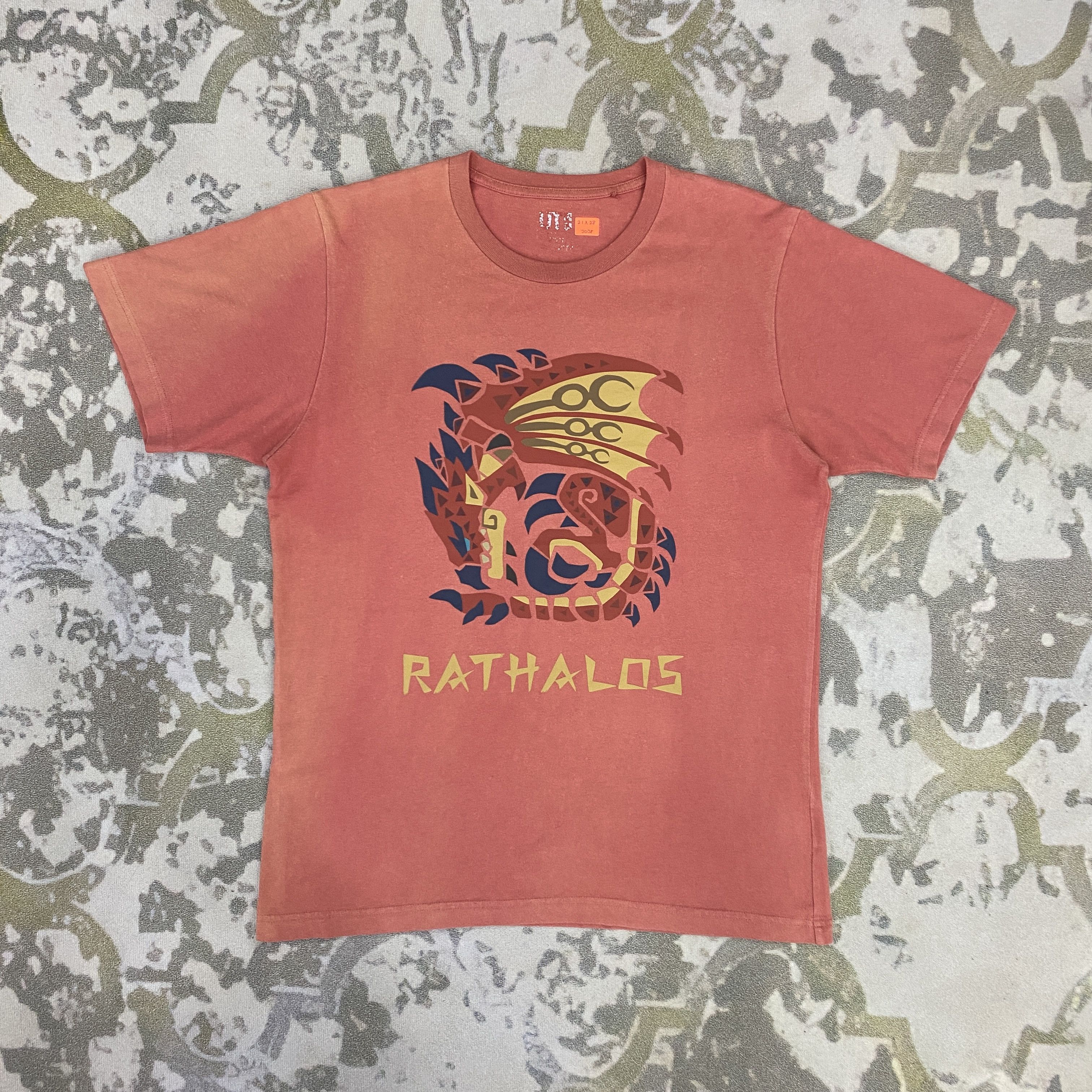 Anime Uniqlo Rathalos Tshirt - J038 Size US M / EU 48-50 / 2 - 1 Thumbnail