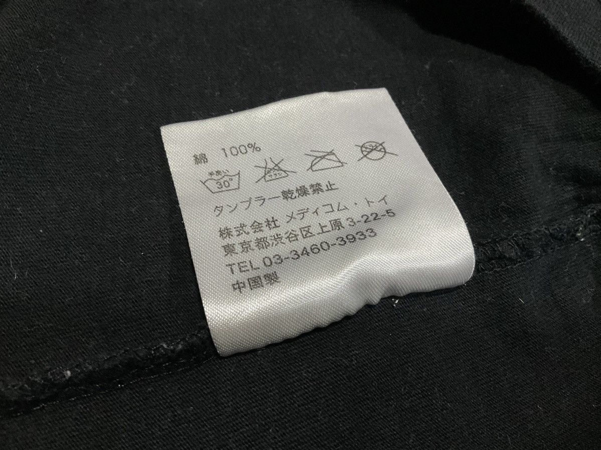 Japanese Brand × Kaws × Original Fake 🔥Rare Vintage Original Fake x Kaws Shirt Size US L / EU 52-54 / 3 - 7 Thumbnail