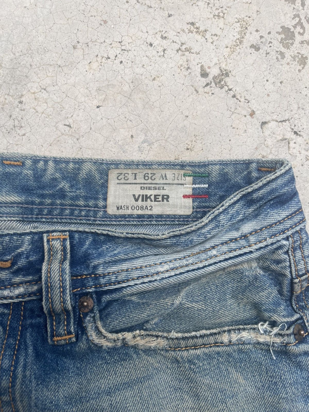 Diesel Diesel Viker Wash 008A2 Distressed Straight Leg Jeans 29x32 Size US 29 - 5 Thumbnail