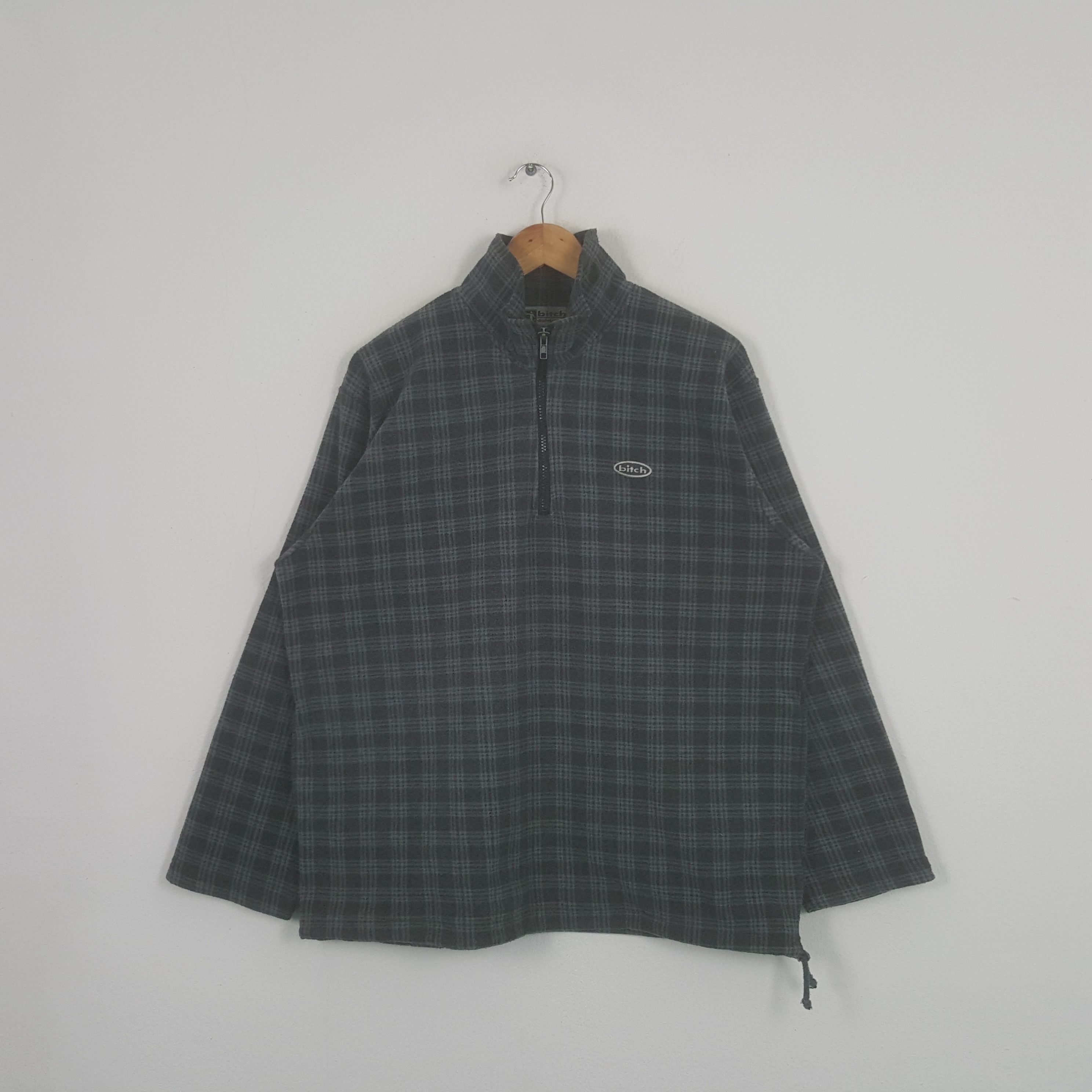 Vintage Vintage Bitch Skateboard Half Zipper Sweatshirt Jacket Size US XL / EU 56 / 4 - 1 Thumbnail