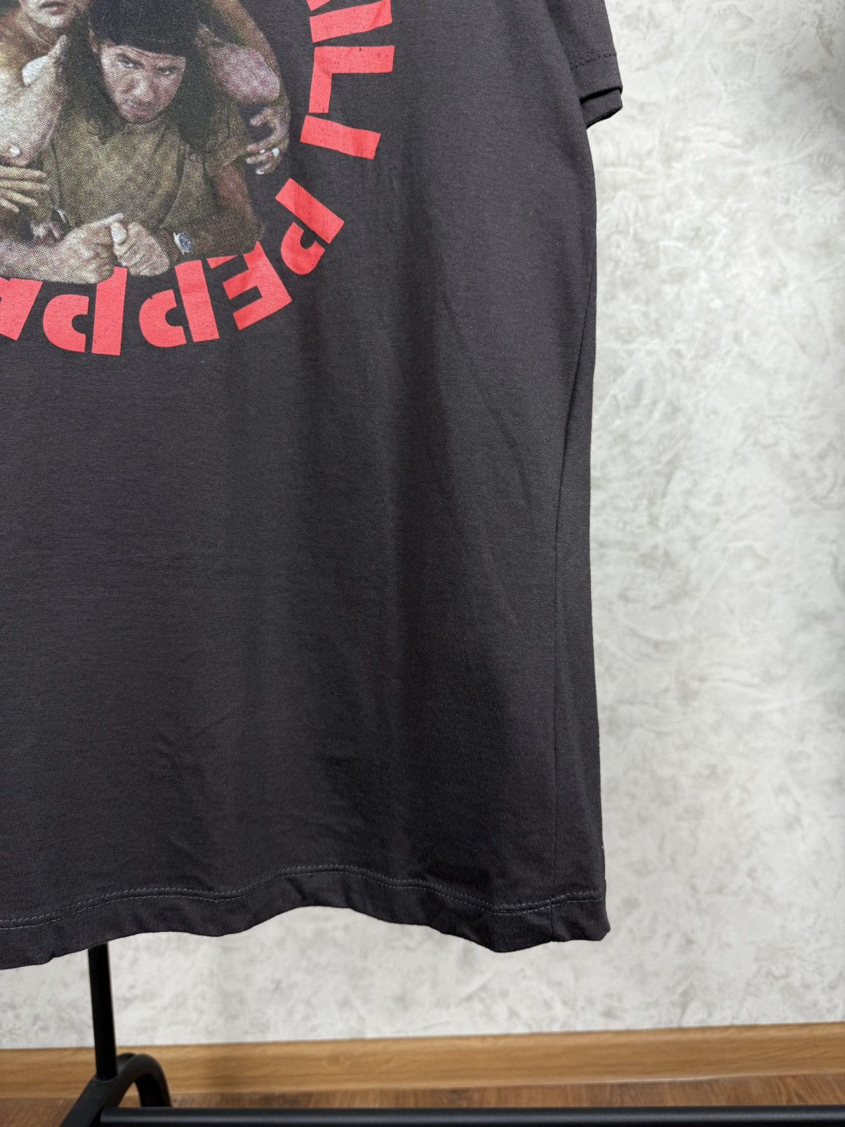 Band Tees × Vintage Vintage Red Hot Chili Peppers Rare T-Shirt Size US L / EU 52-54 / 3 - 4 Thumbnail