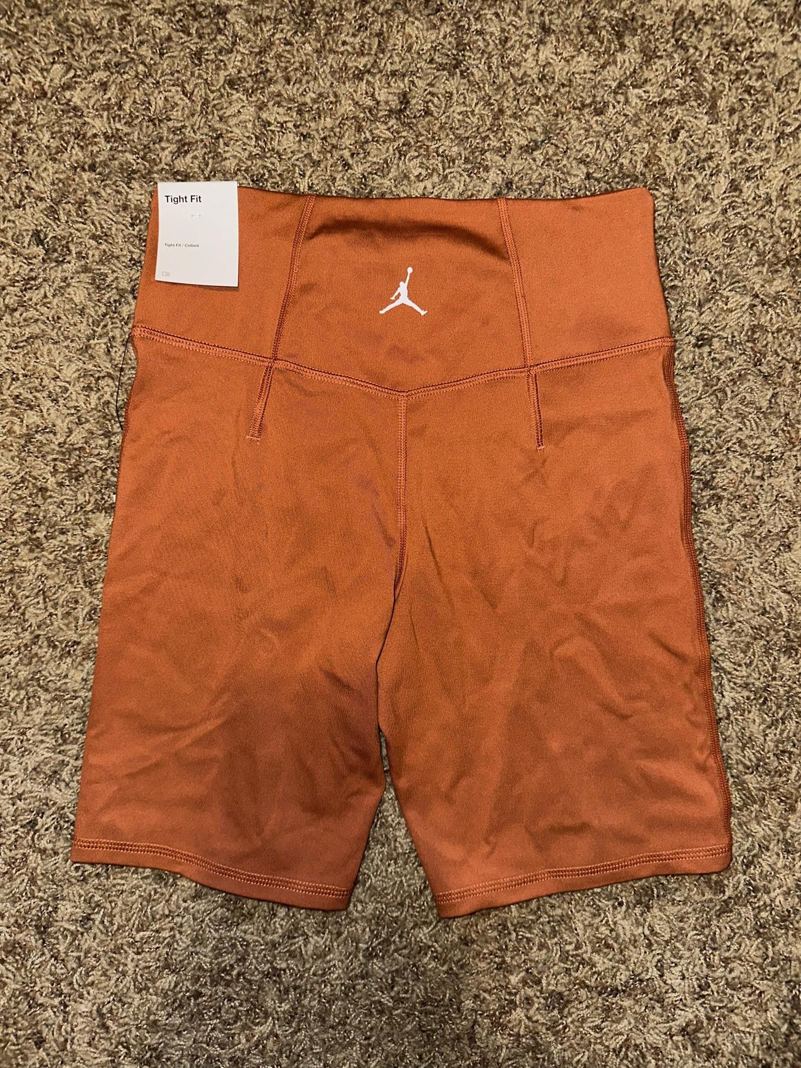 Designer Nike Women's Air Jordan Sport High-Waisted 7" Bike Shorts Sample Size 28" / US 6 / IT 42 - 3 Thumbnail