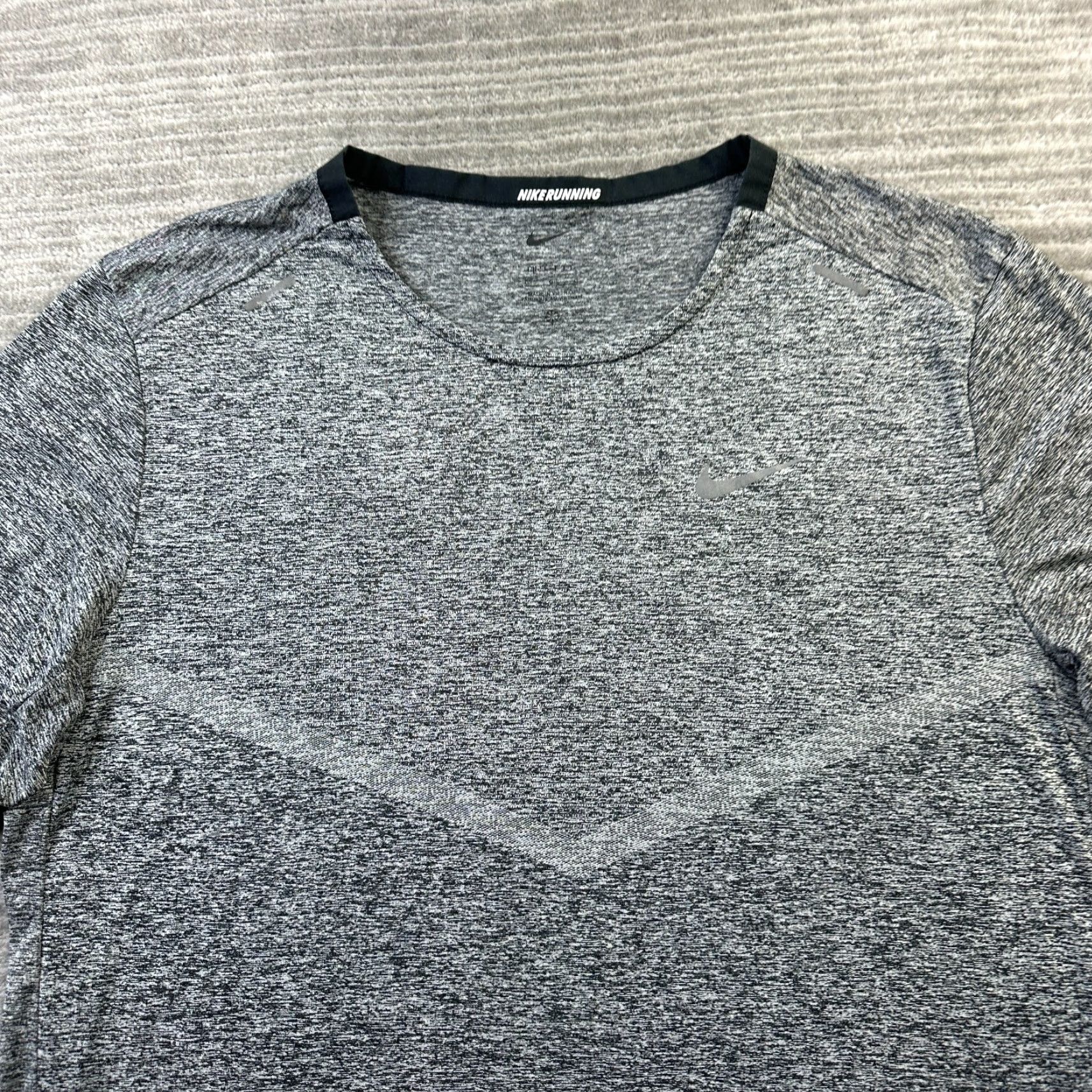 Nike Nike Shirt Mens Large Gray Dri Fit Rise 365 Running Gym Size US L / EU 52-54 / 3 - 3 Thumbnail