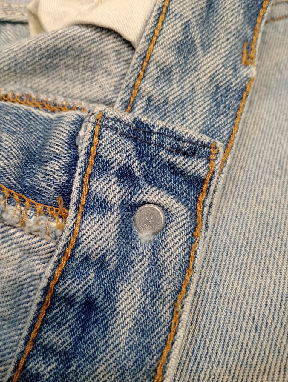Levi's Vintage Clothing LEVI'S VINTAGE 501 DISTRESSED JEANS - SIZE 36 BLUE Size US 36 / EU 52 - 9 Thumbnail