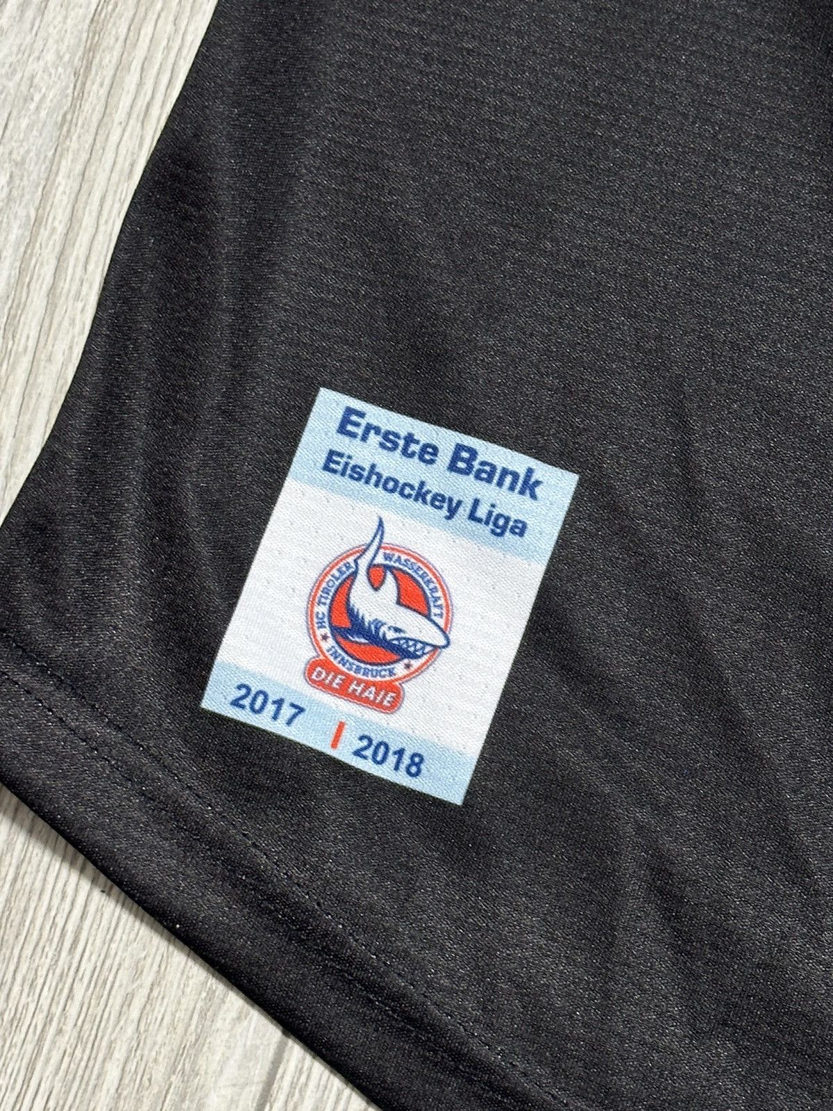 NHL HC Tiroler Wasserkraft Innsbruck Die Haie Jersey #44 Guimond Size US XL / EU 56 / 4 - 9 Thumbnail