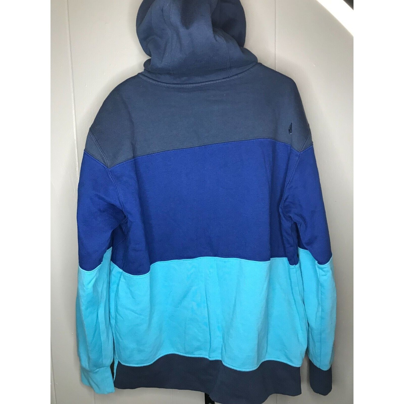 Vintage × Volcom Vintage Y2K Volcom Mens Lg heavyweight Lined sherpa Hoodie F Size US L / EU 52-54 / 3 - 2 Thumbnail
