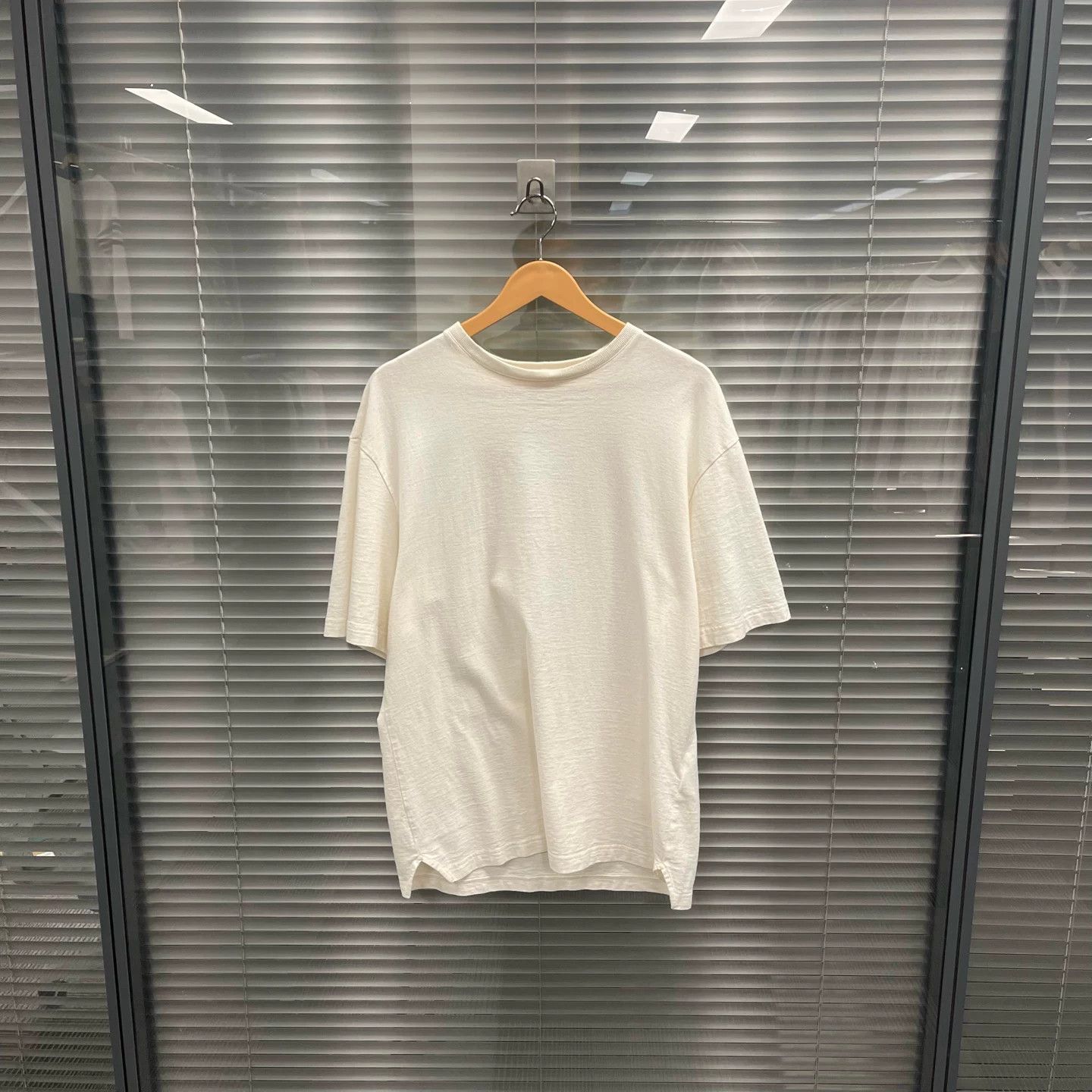 Bottega Veneta Bottega Venetta Back Embroidered Short-Sleeve Size XS / US 0-2 / IT 36-38 - 1 Thumbnail