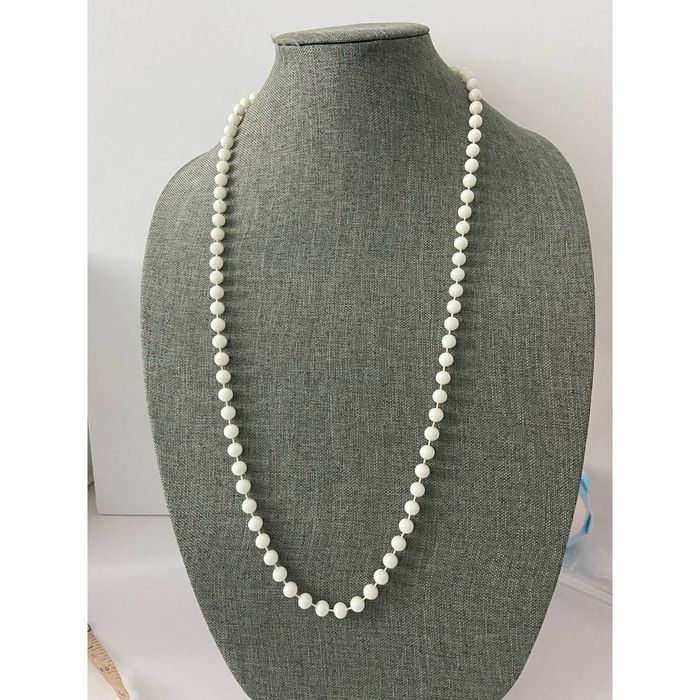 Vintage Vintage white bead necklace Grailed