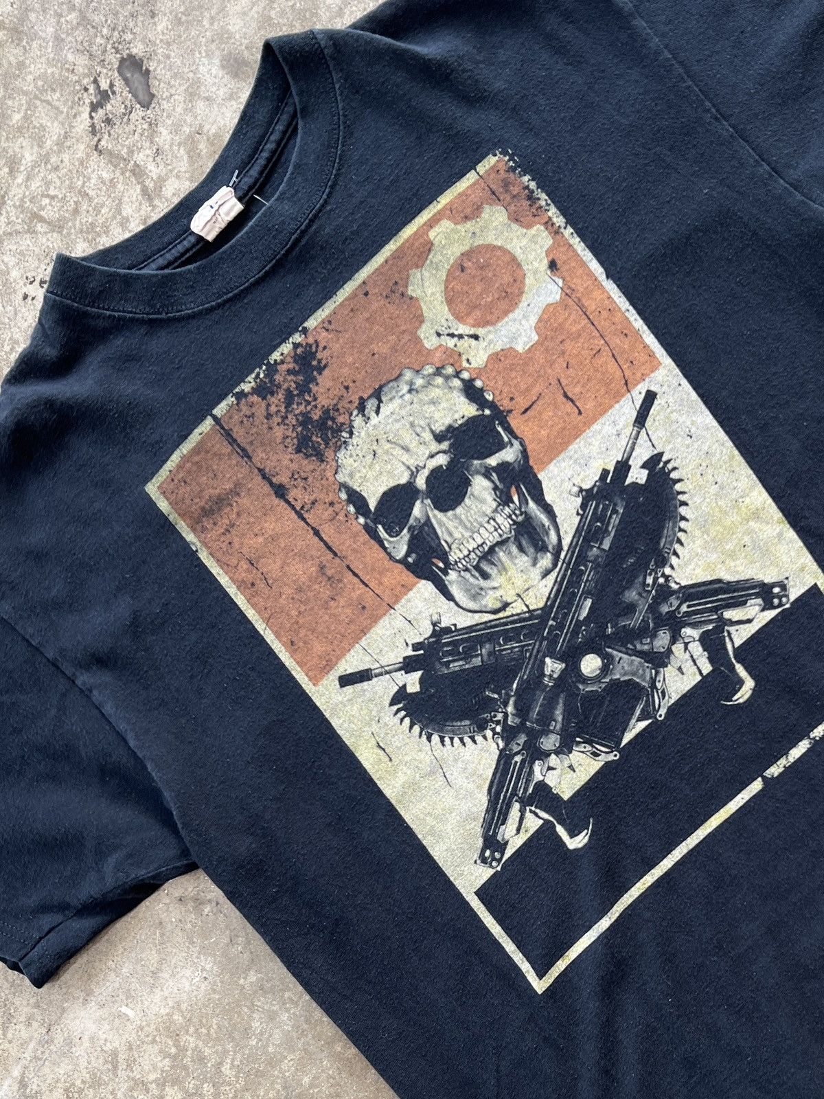 Vintage Vintage Gears of War 3 Skulls and Lancers Tee Large Size US L / EU 52-54 / 3 - 1 Thumbnail