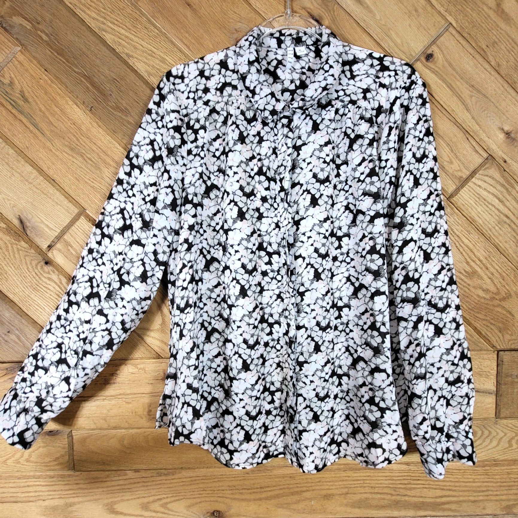 Vintage VINTAGE ELLE Button-Down Shirt Women XL Floral Geometric Print Long Sleeve Black White Size XL / US 12-14 / IT 48-50 - 4 Thumbnail