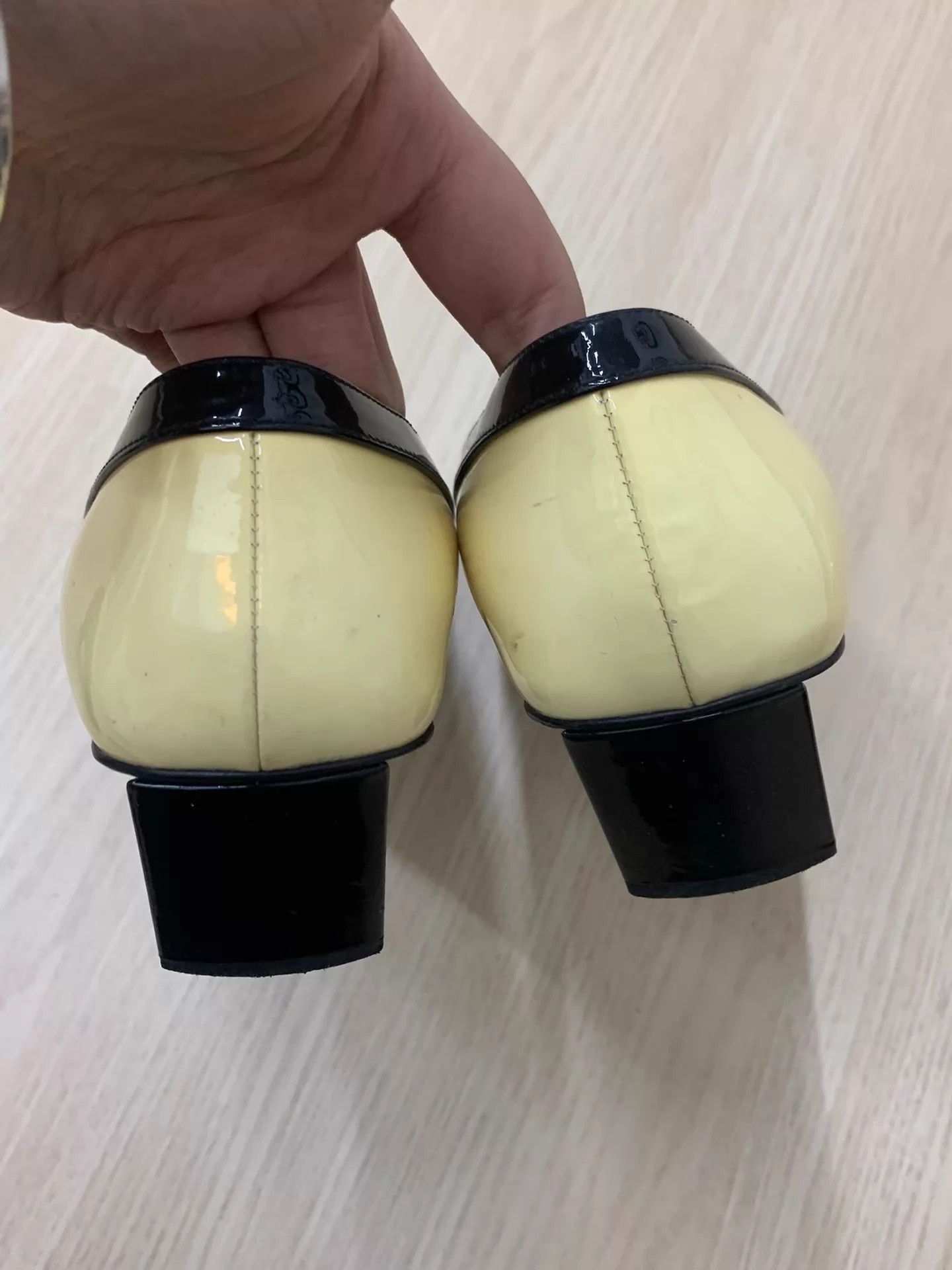 Roger Vivier Roger Vivier Yellow Patent Square Buckle Pumps Size 38 New Size US 7.5 / IT 37.5 - 4 Thumbnail