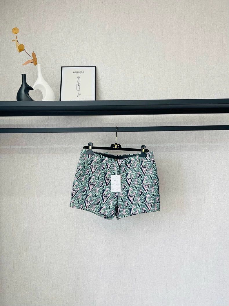 Louis Vuitton Green and pink contrast shorts