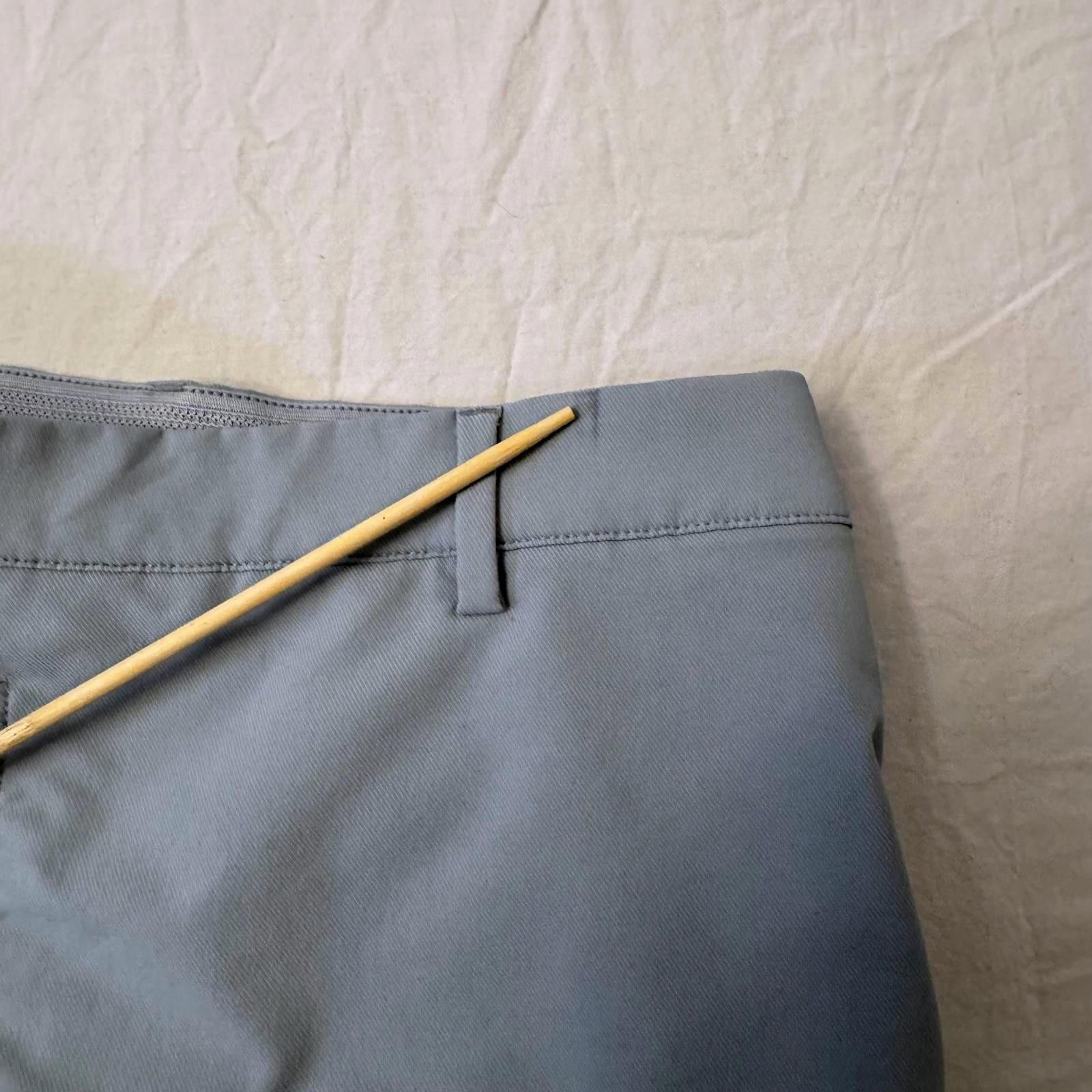 Greg Norman Greg Norman Mens Golf Shorts Size 38 Aqua Flat Front Size US 38 / EU 54 - 8 Thumbnail