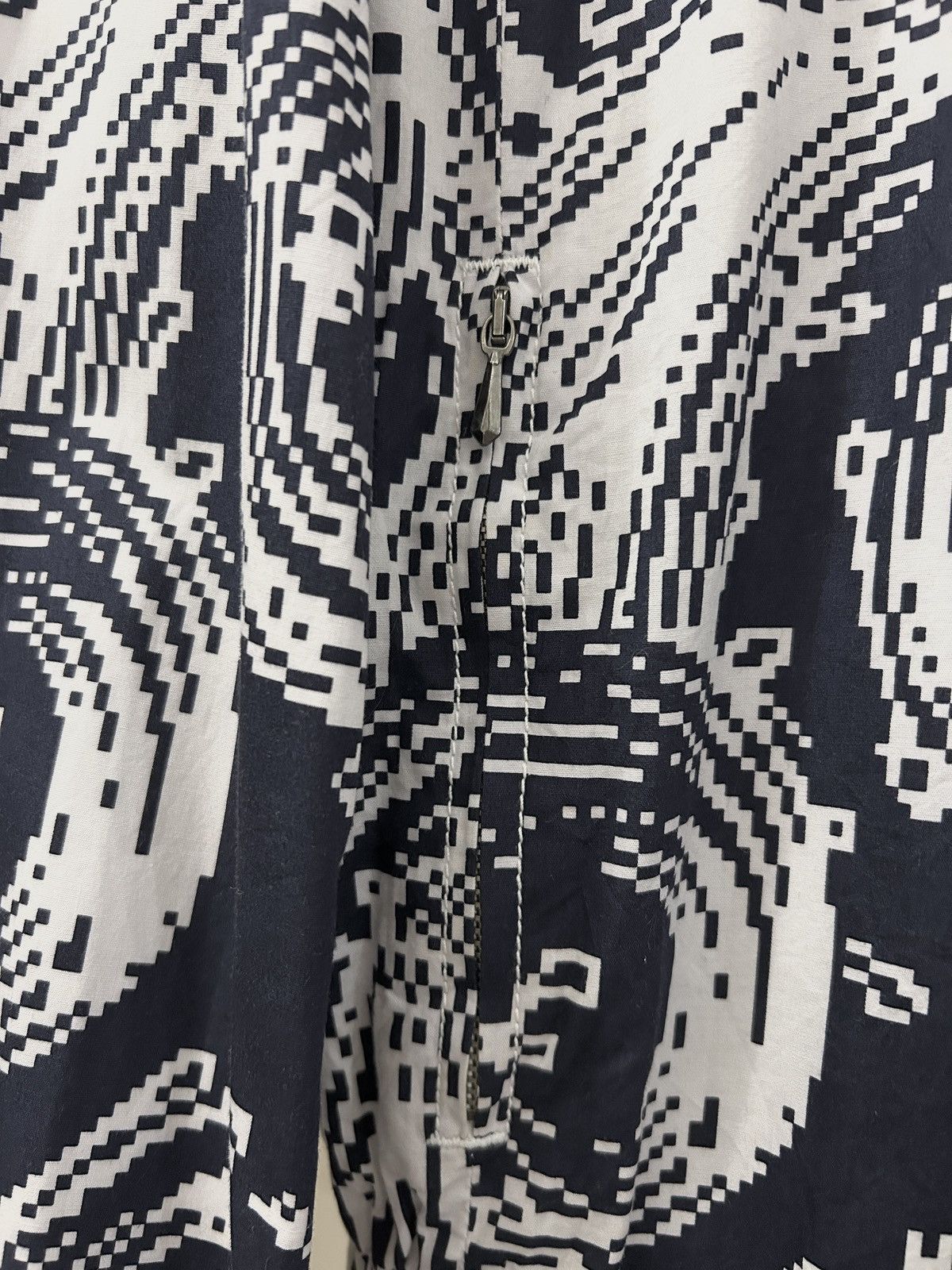 Dirk Bikkembergs Dirk Bikkembergs SS 1997 pixel wave cropped hooded blouson Size US M / EU 48-50 / 2 - 9 Thumbnail