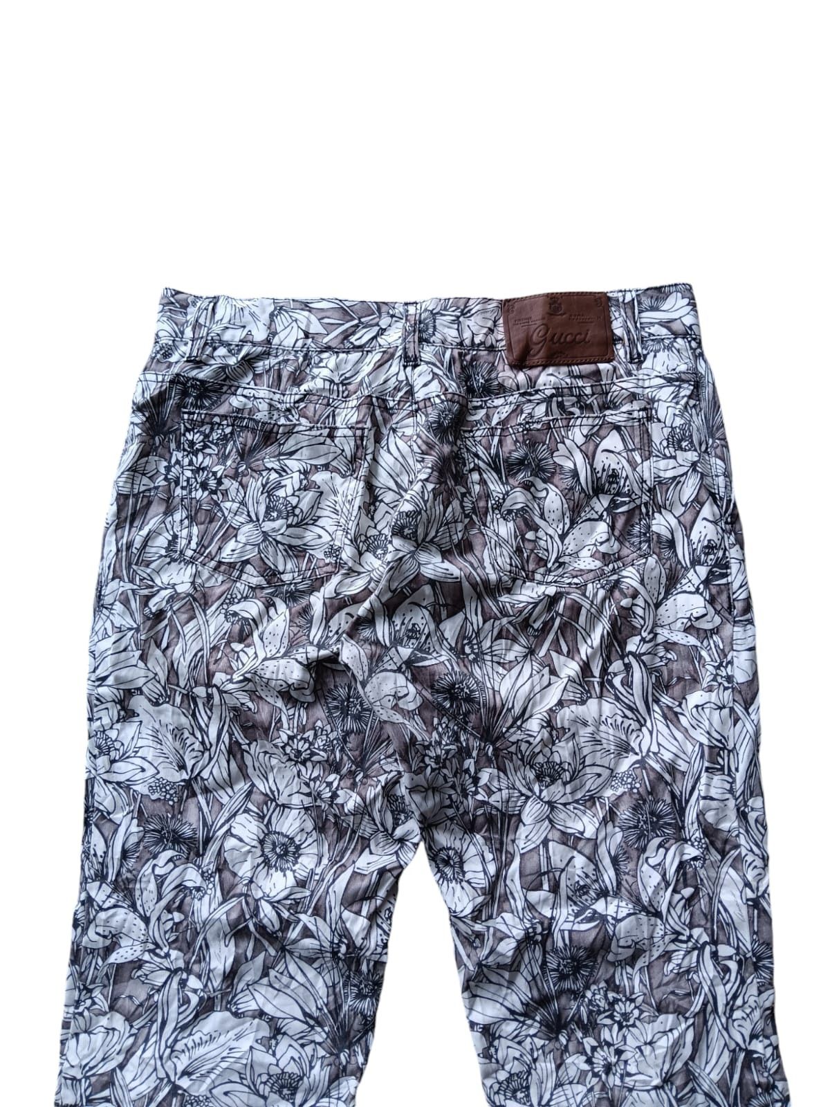 Gucci Gucci all over print floral pants Size 28" / US 6 / IT 42 - 12 Thumbnail