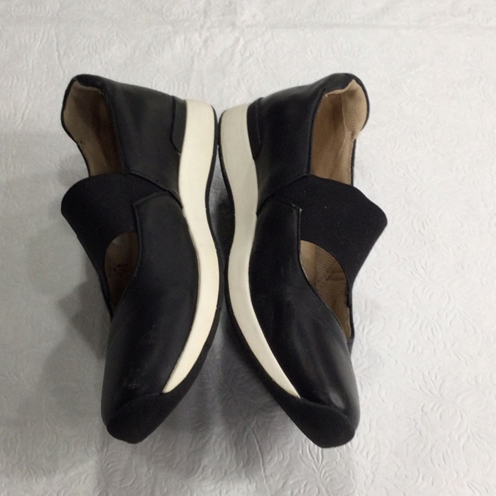 Vionic Vionic Cadee Black Leather Slip On Mary Janes Size 10 Size US 10 / IT 40 - 15 Thumbnail