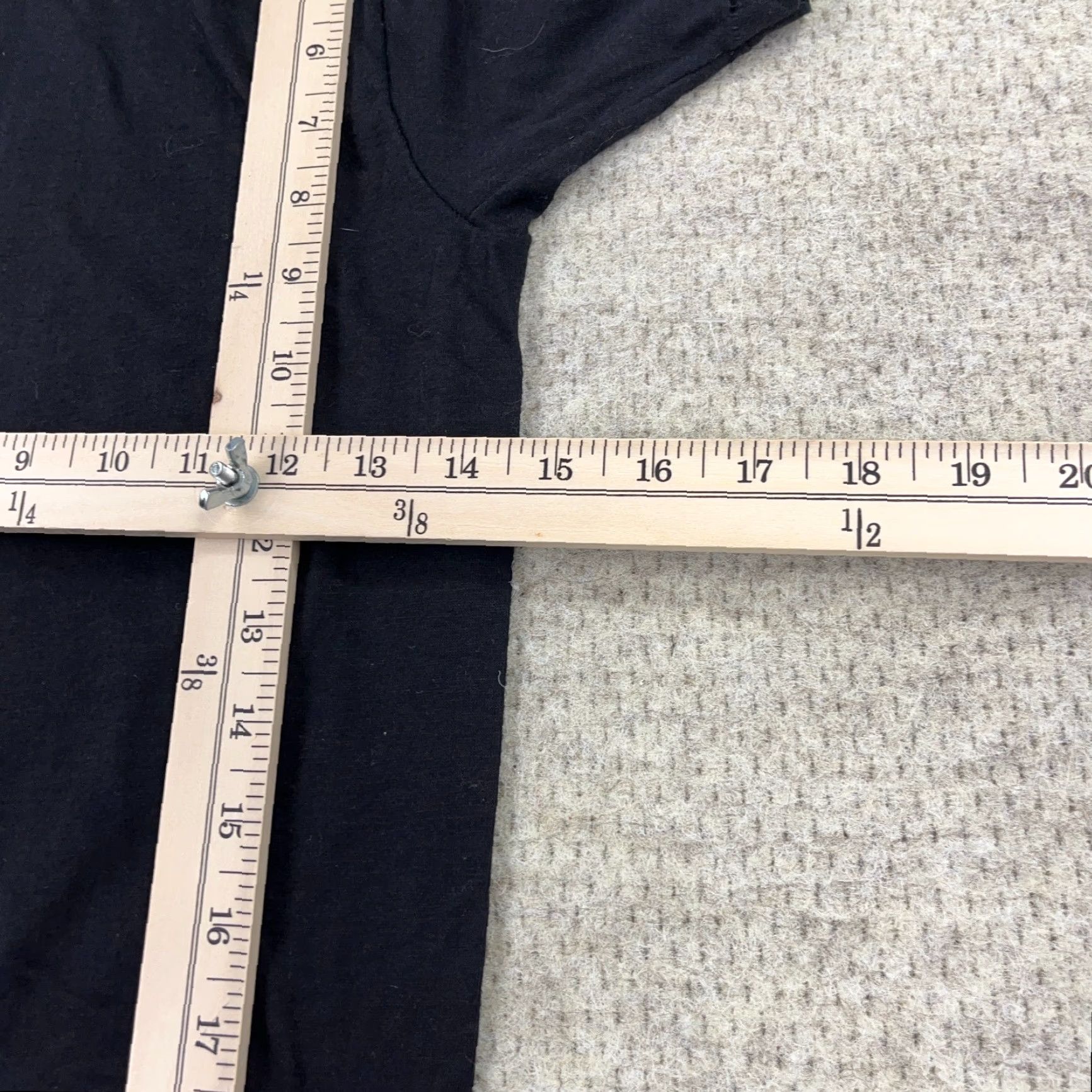 Vintage VINTAGE Screen Stars Best T-Shirt Band Retro Rock 80s 90s Short Sleeve Adult Small Black Cotton Graphic Print Crew Neck Men's S Size US S / EU 44-46 / 1 - 7 Thumbnail