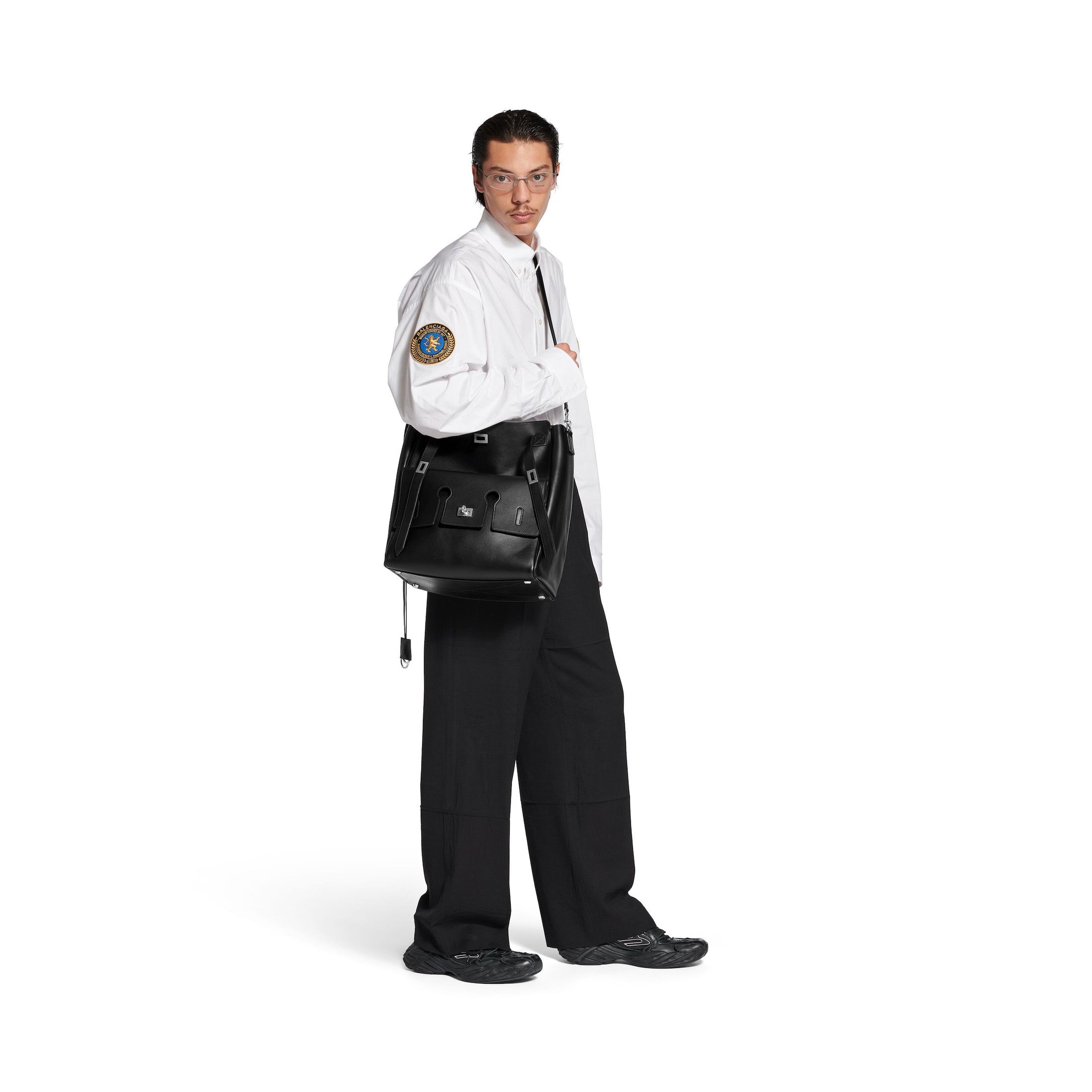 o1tr1nto0226 Size: OS / Bel Air Hobo Messenger Bag