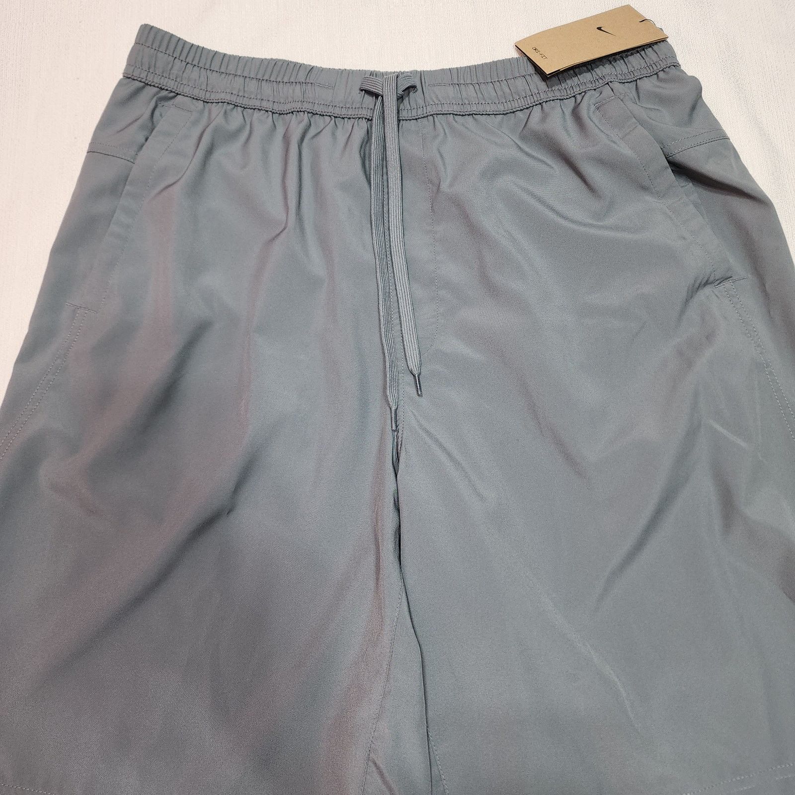 Nike Nike Form dri-fit gray men's shorts size medium tall NWT Size US 26 / EU 42 - 2 Thumbnail