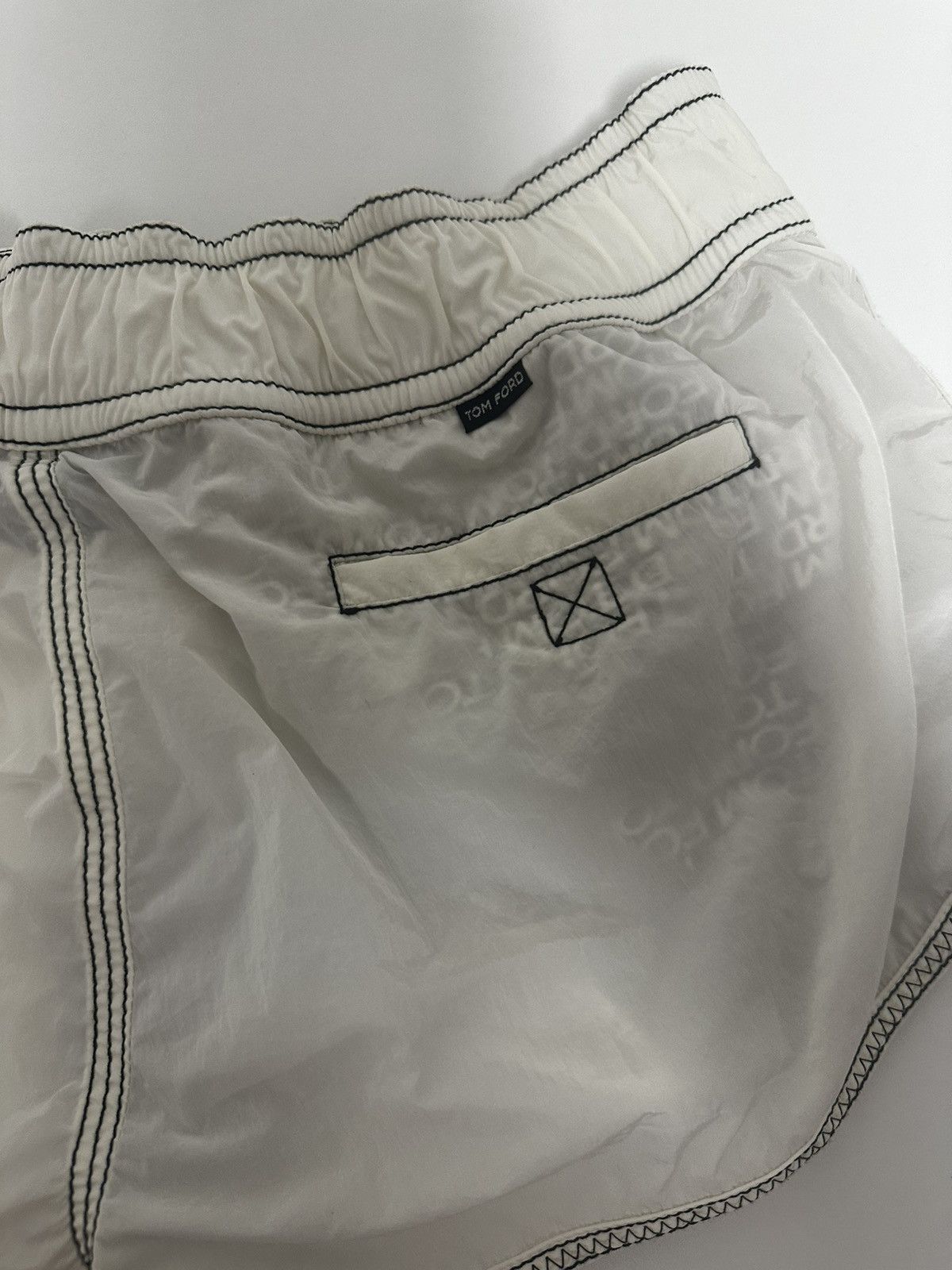 Tom Ford Tom Ford Shorts Size 26" / US 2 / IT 38 - 7 Thumbnail