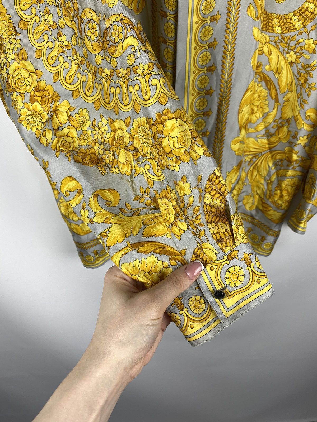 Versace Gianni Versace 90s Barocco pattern silk button up shirt Size US L / EU 52-54 / 3 - 10 Thumbnail
